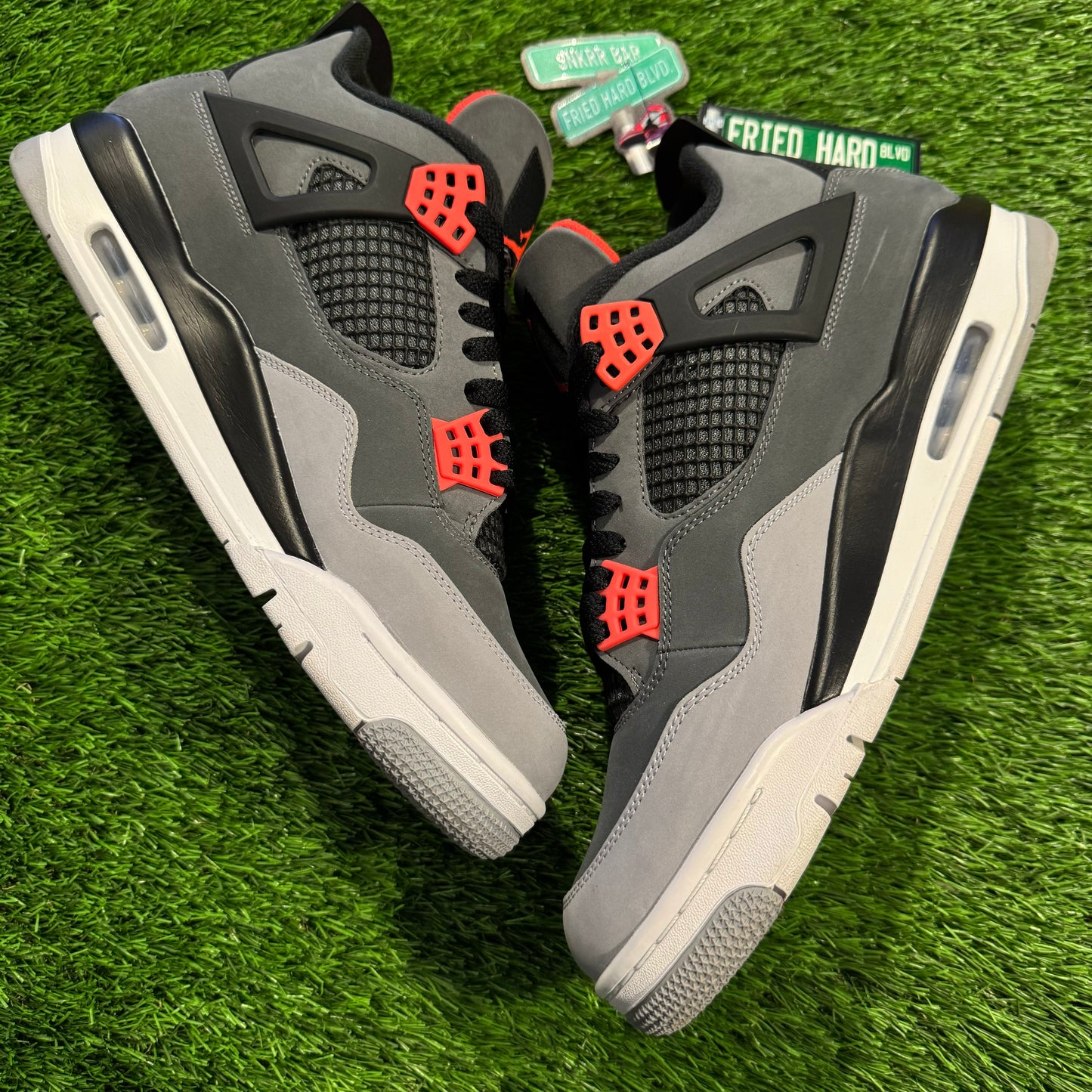 Air Jordan 4 Retro 'Infrared'