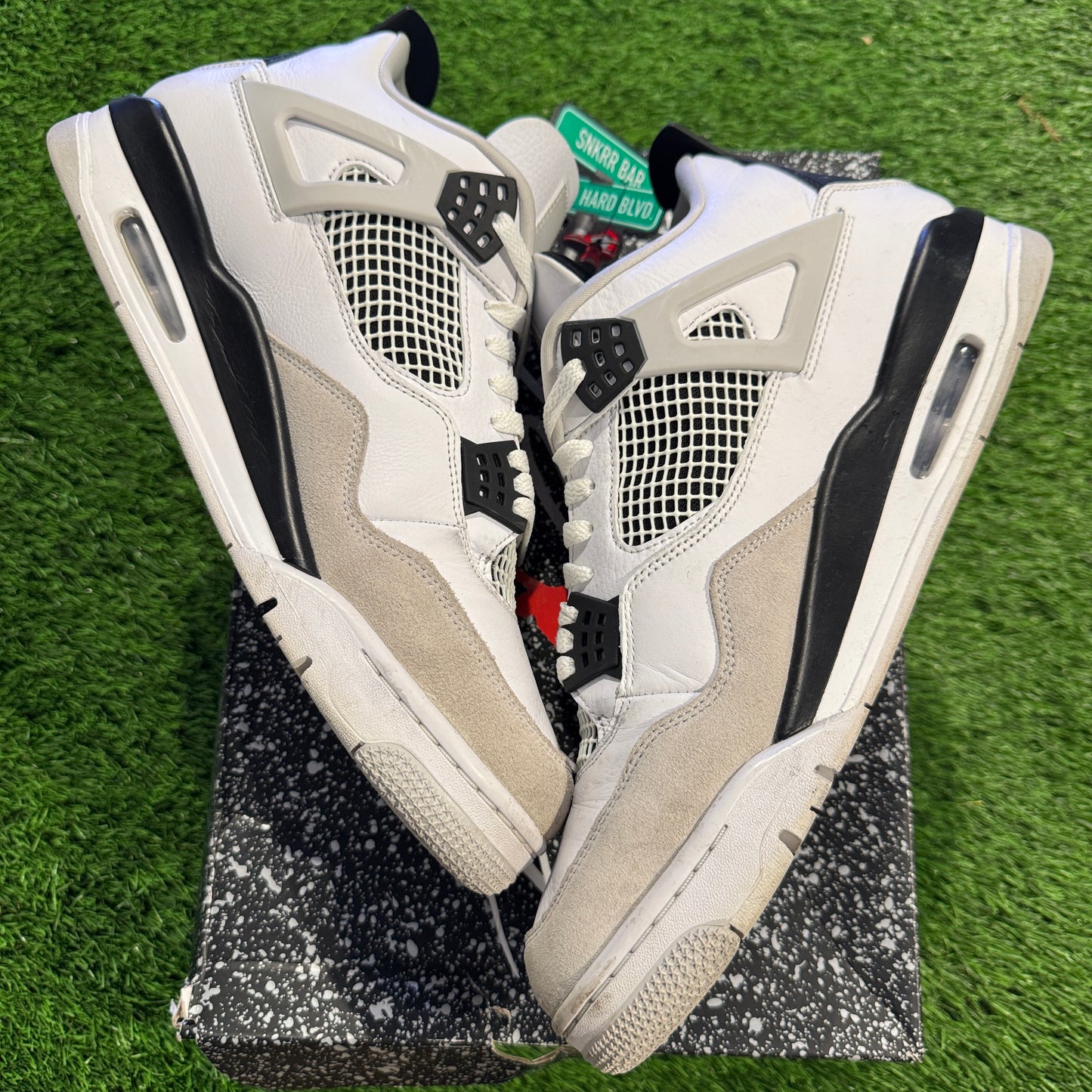 Air Jordan 4 Retro 'Military Black'