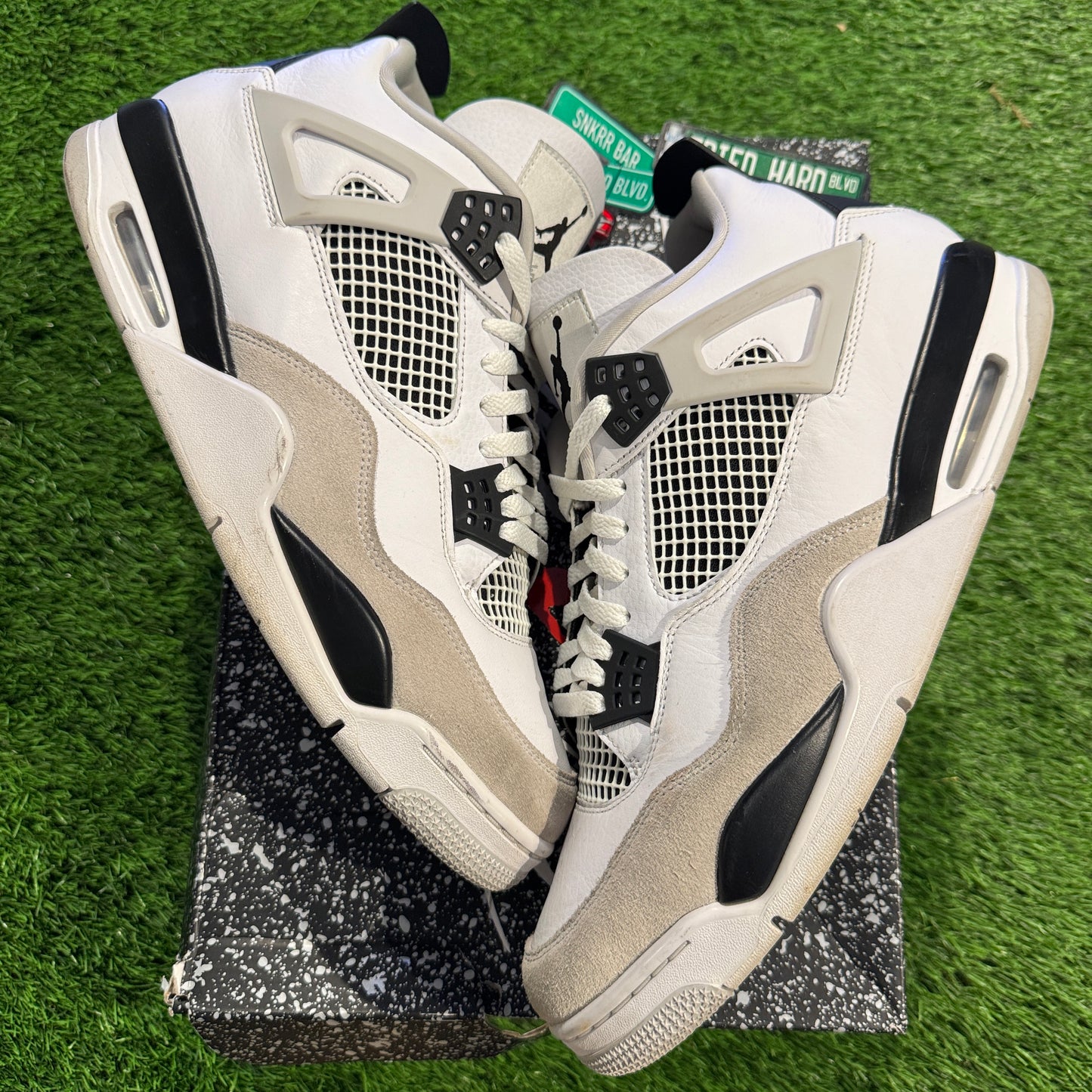 Air Jordan 4 Retro 'Military Black'