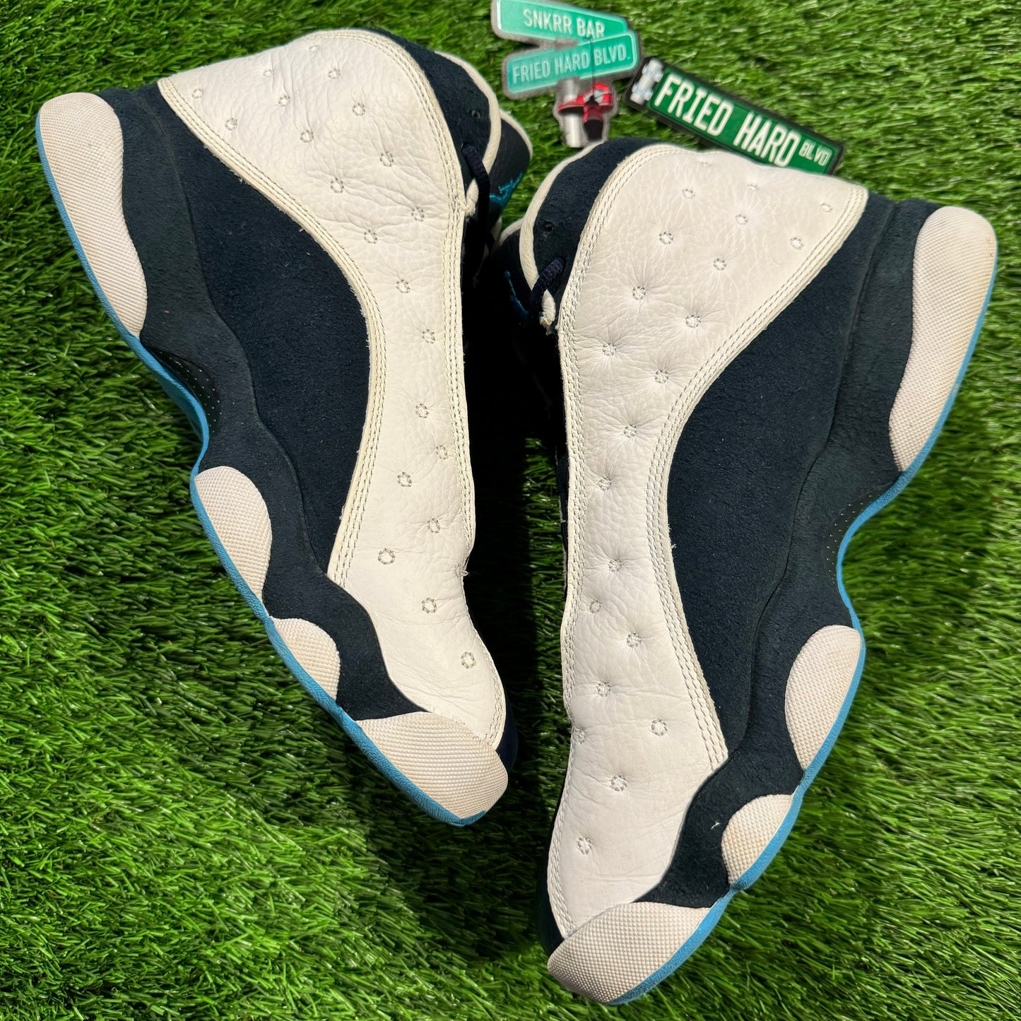 Jordan 13 Retro Obsidian Powder Blue White SIZE 9.5M/11W