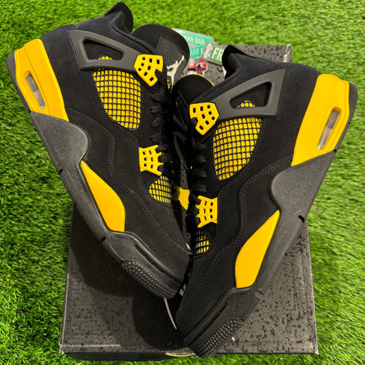 Air Jordan 4 Retro 'Thunder' 2023
