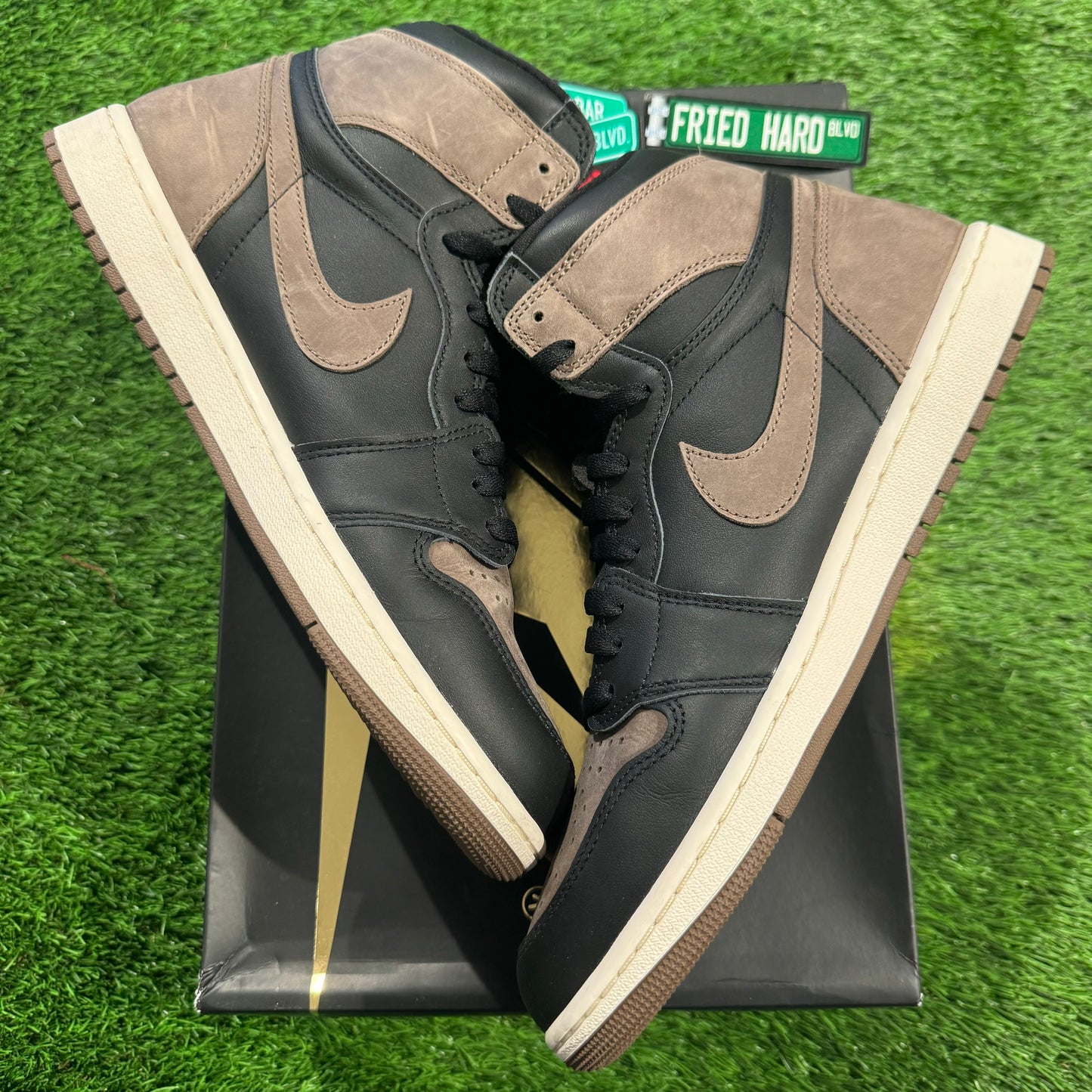 Air Jordan 1 Retro High OG 'Palomino'
