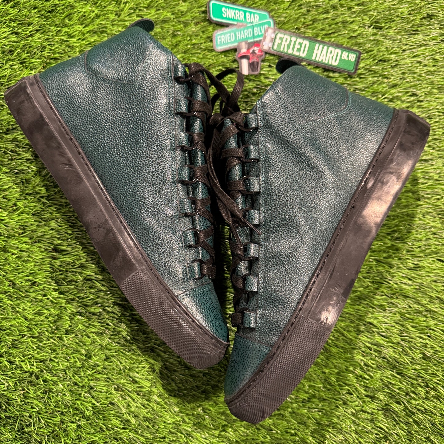 Balenciaga Arena 'Stingray'
