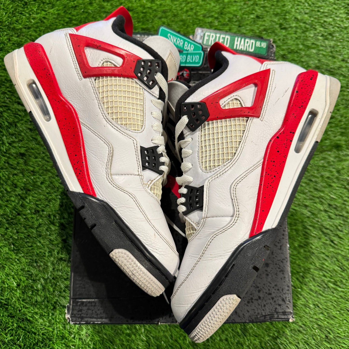 Air Jordan 4 Retro 'Red Cement'