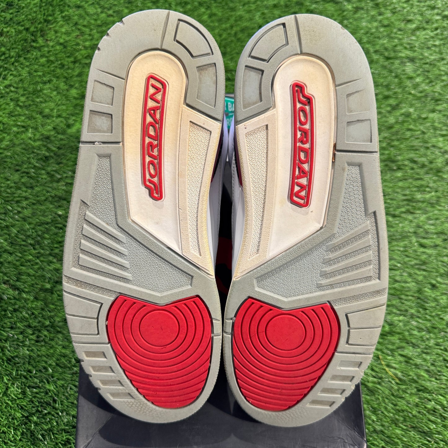 Air Jordan 3 Retro 'Fire Red' 2013