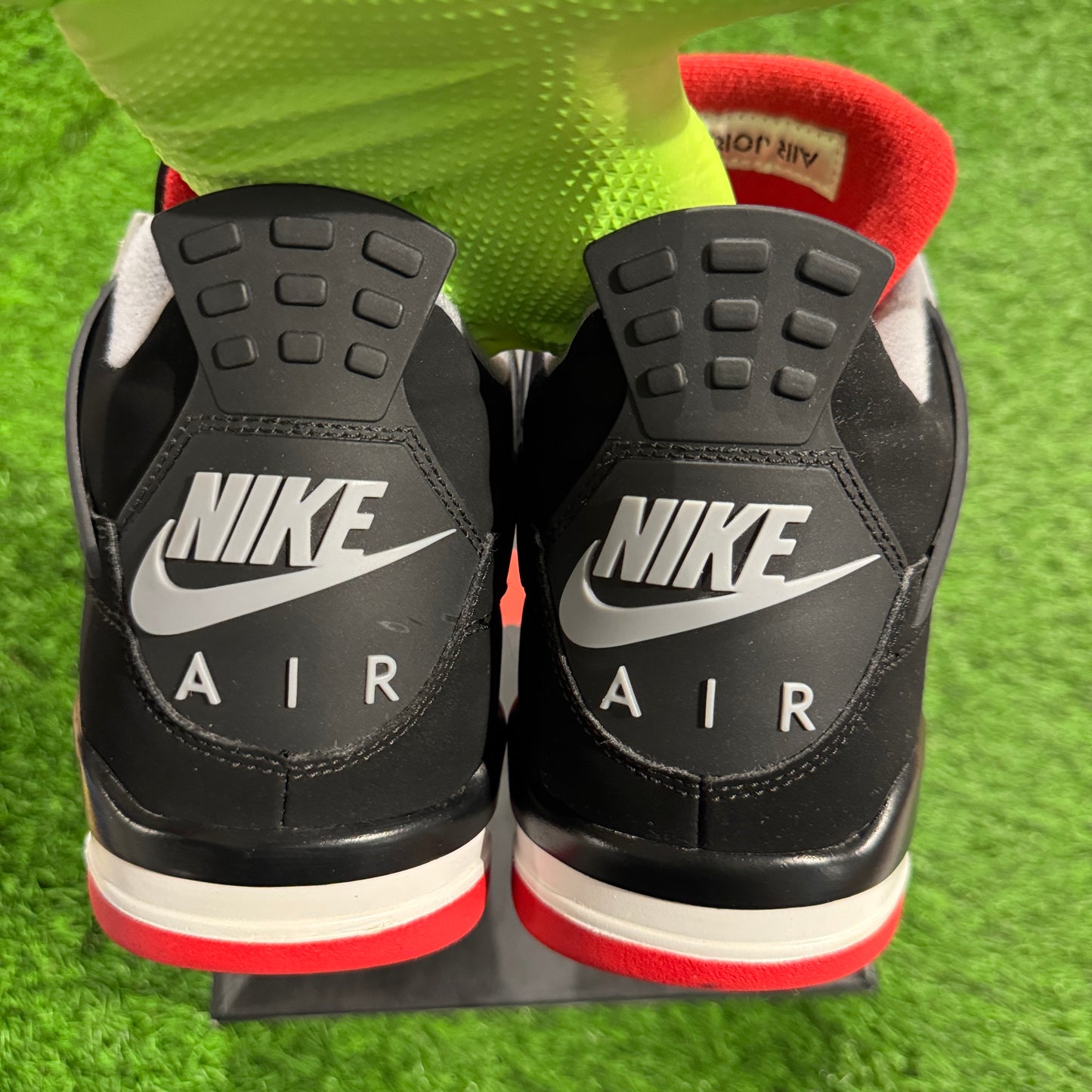 Air Jordan 4 Retro OG 'Bred' 2019