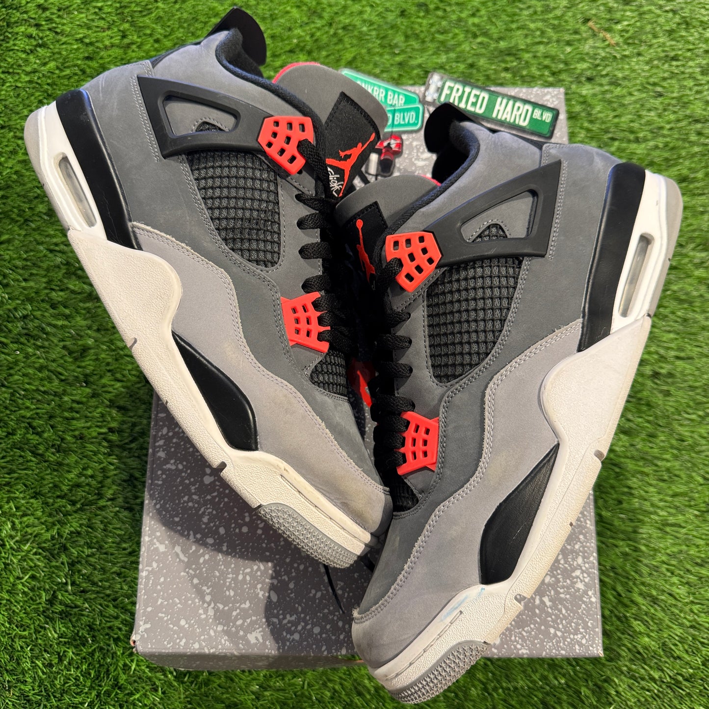 Air Jordan 4 Retro 'Infrared'