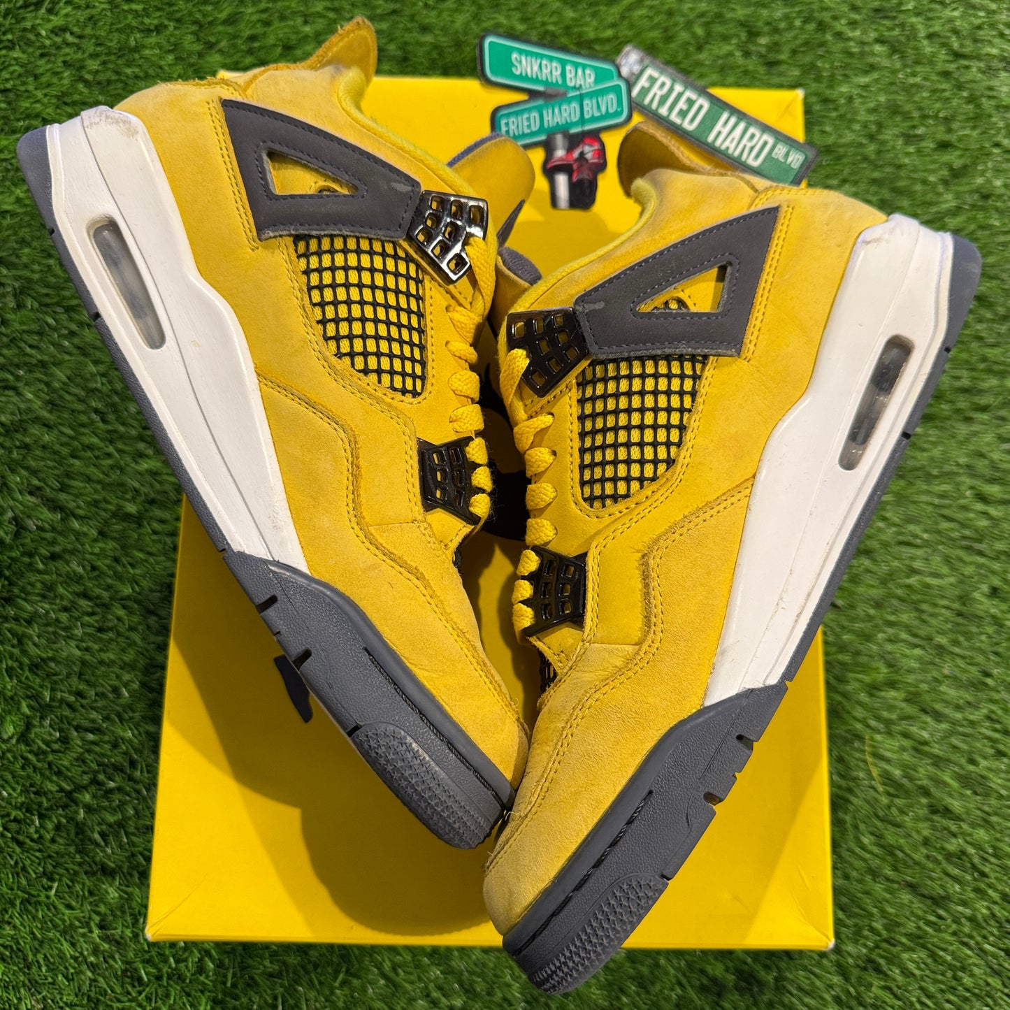 Air Jordan 4 Retro 'Lightning' 2021 8M/9.5W