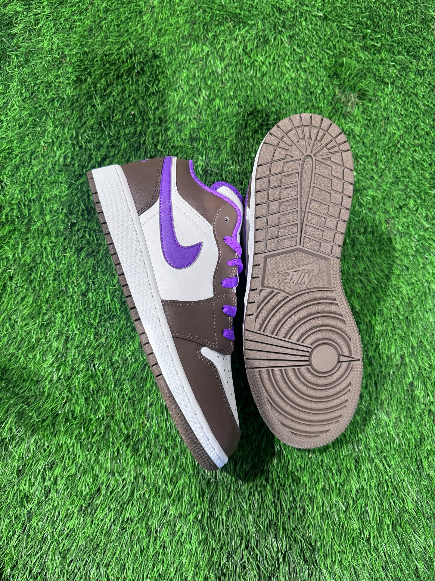 Jordan 1 Low Purple Mocha (GS)