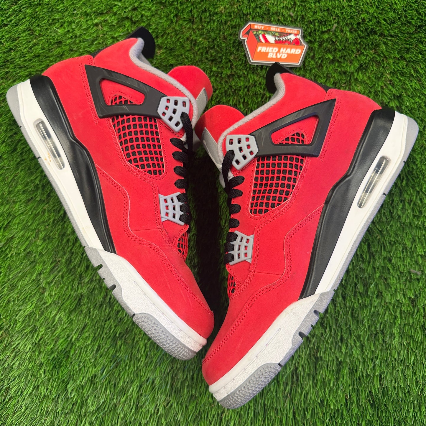 Air Jordan 4 Retro 'Toro Bravo'