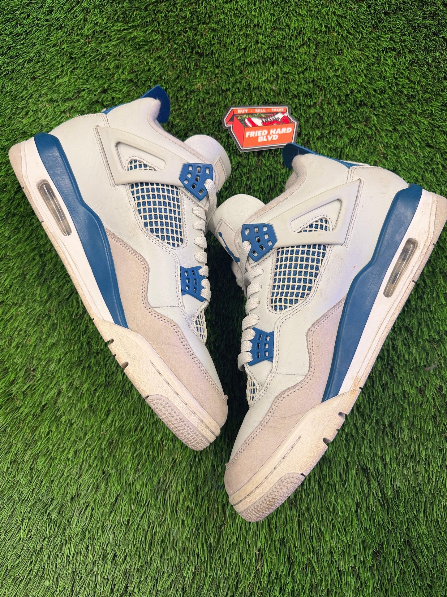 Air Jordan 4 Retro 'Military Blue' 2024