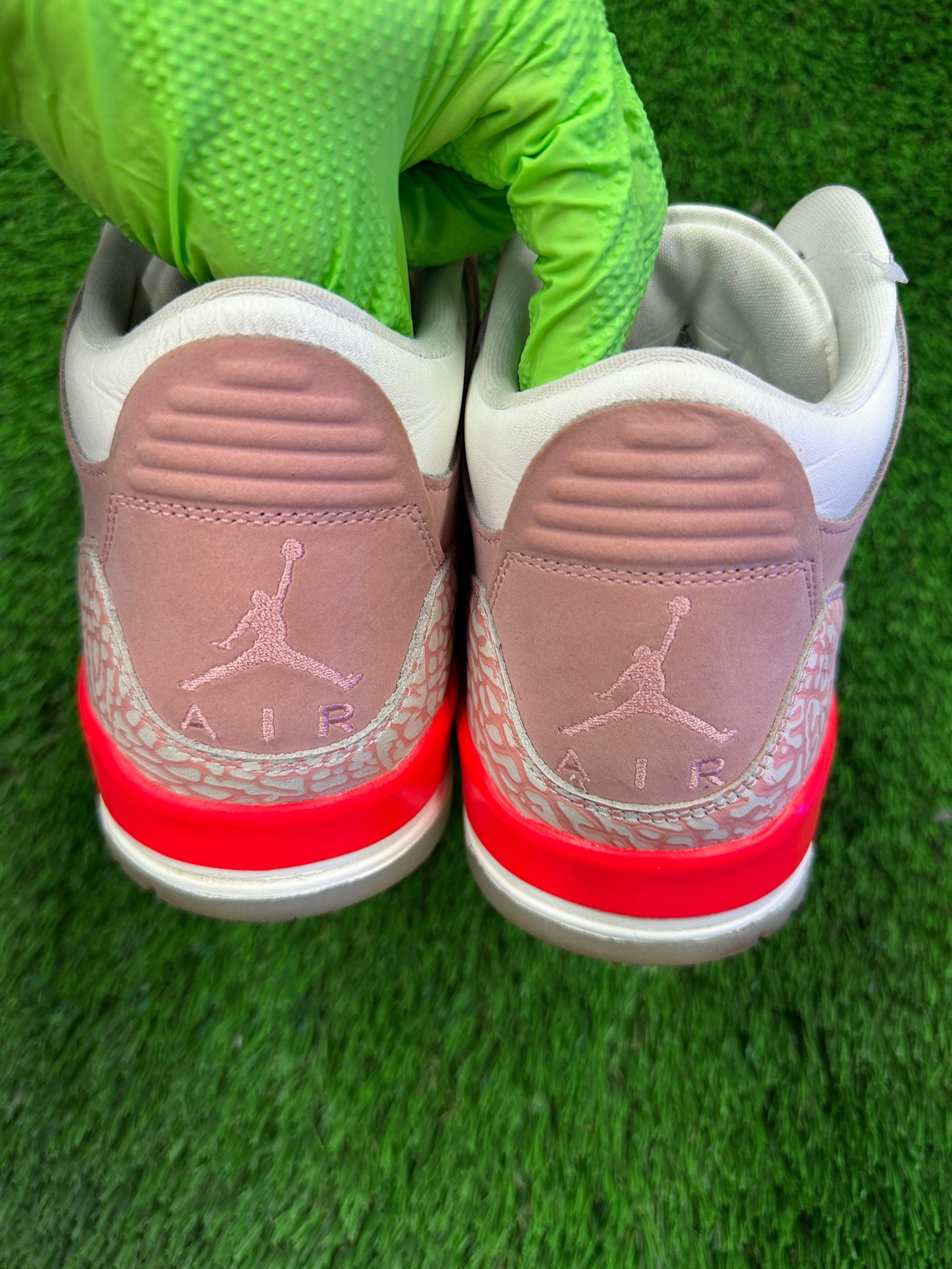 Wmns Air Jordan 3 Retro 'Rust Pink'