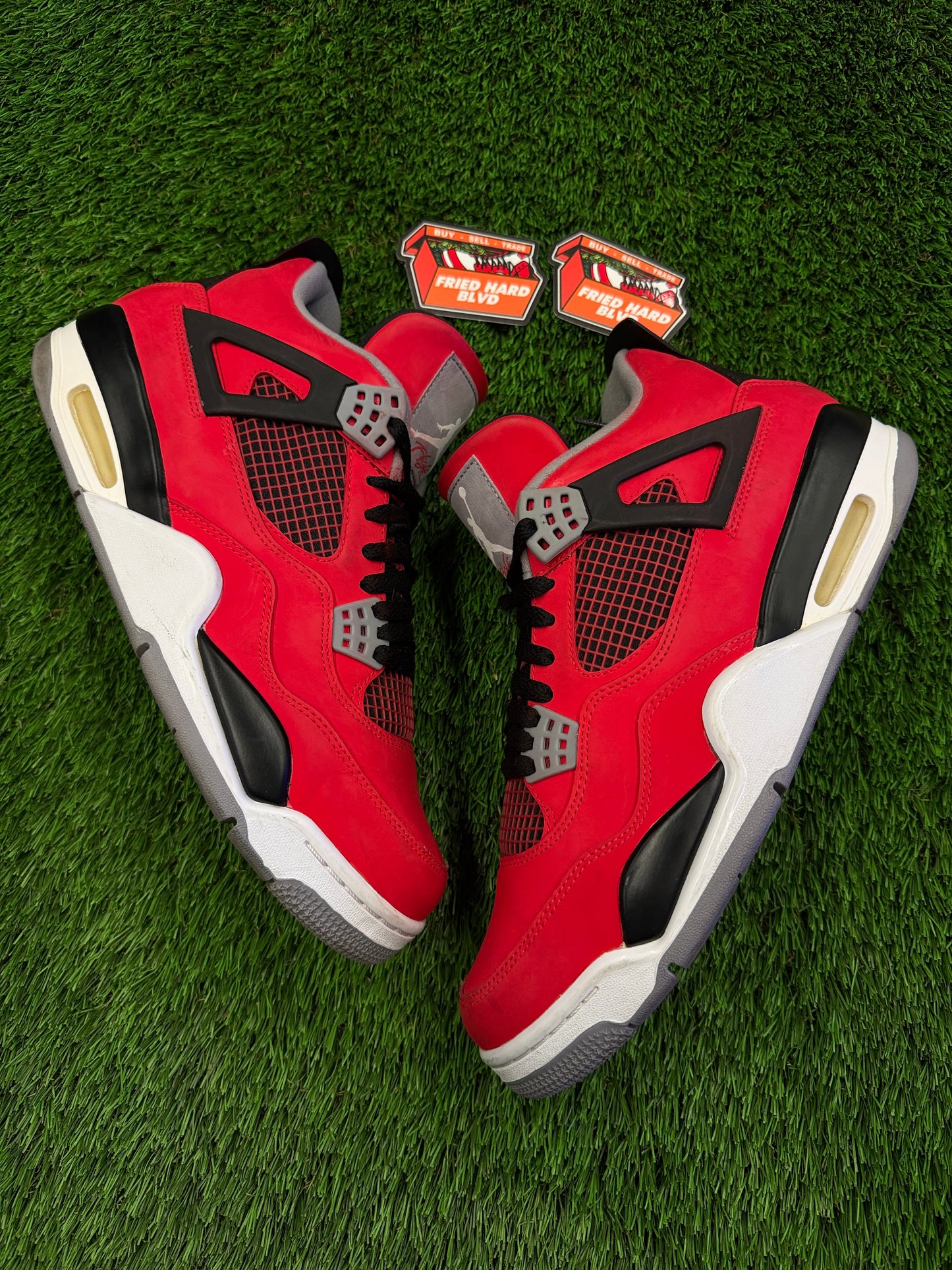 Air Jordan 4 Retro 'Toro Bravo' 2013