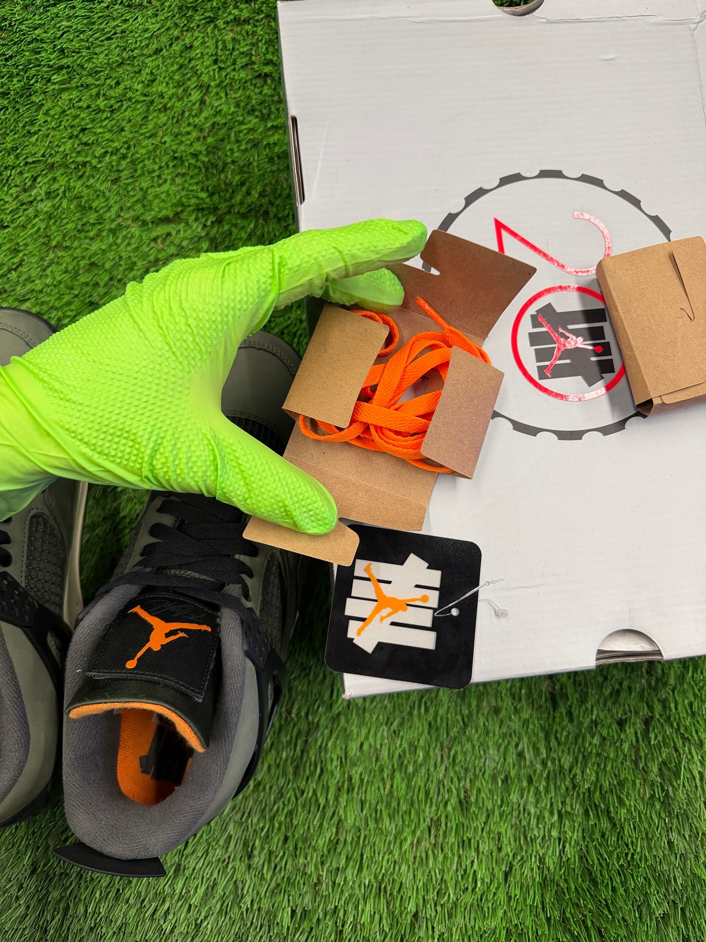 Jordan 4 Retro OG SP Undefeated (2025)