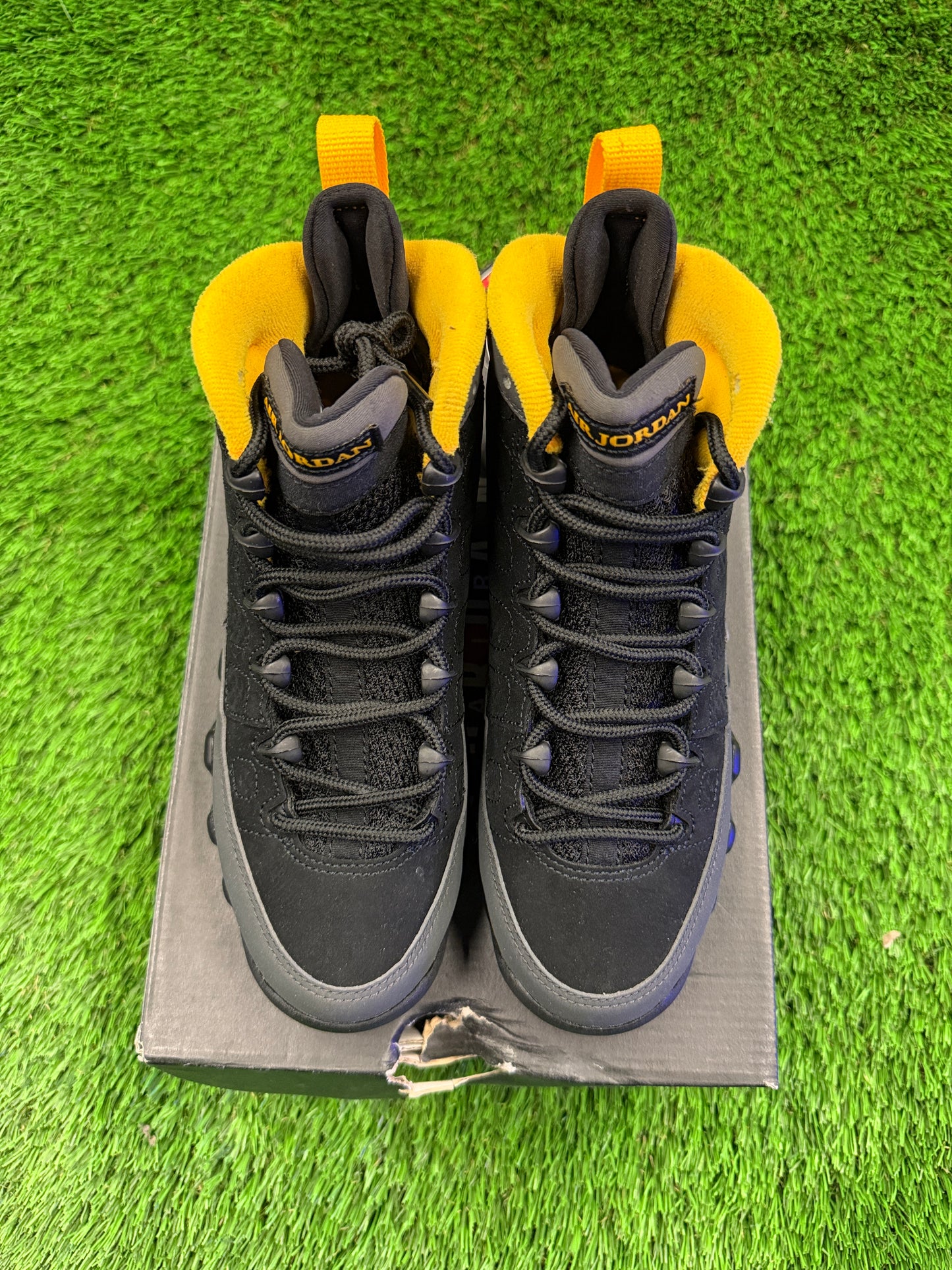 Air Jordan 9 Retro GS 'Dark Charcoal University Gold'