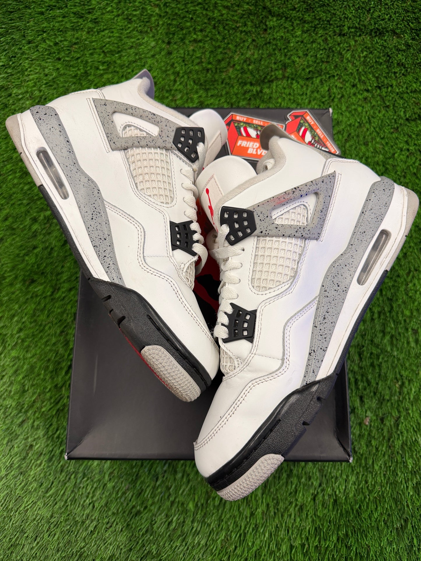 Air Jordan 4 Retro OG 'White Cement' 2025