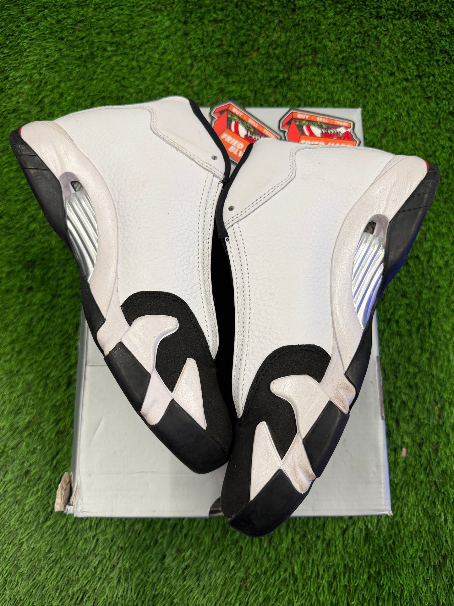 Air Jordan 14 Retro 'Black Toe' 2024