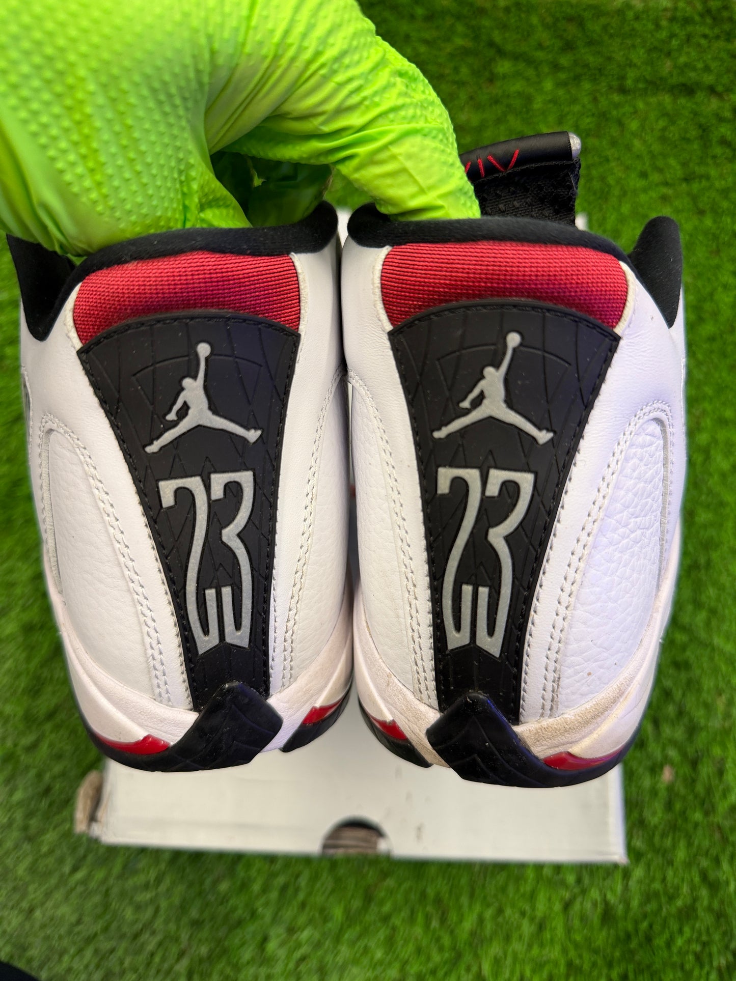 Air Jordan 14 Retro 'Black Toe' 2024