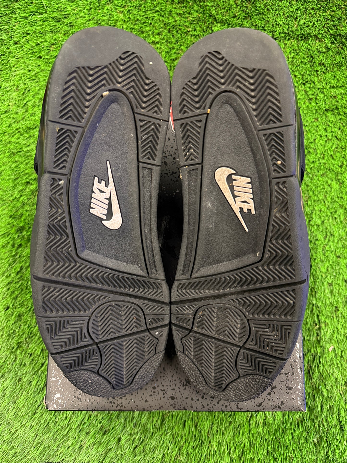 Jordan 4 Retro Black Cat (2025)