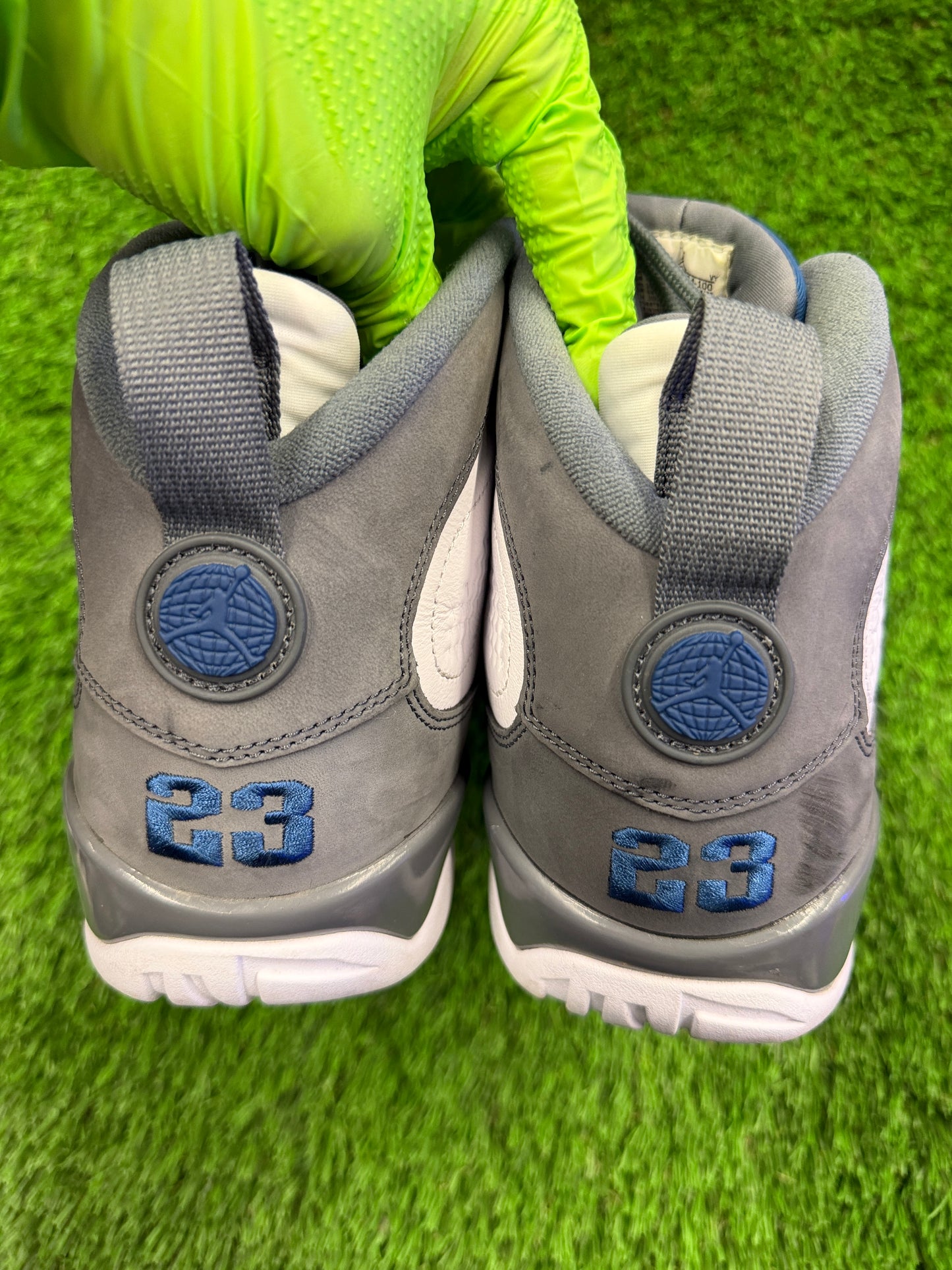 Air Jordan 9 Retro 'Flint Grey' 2026