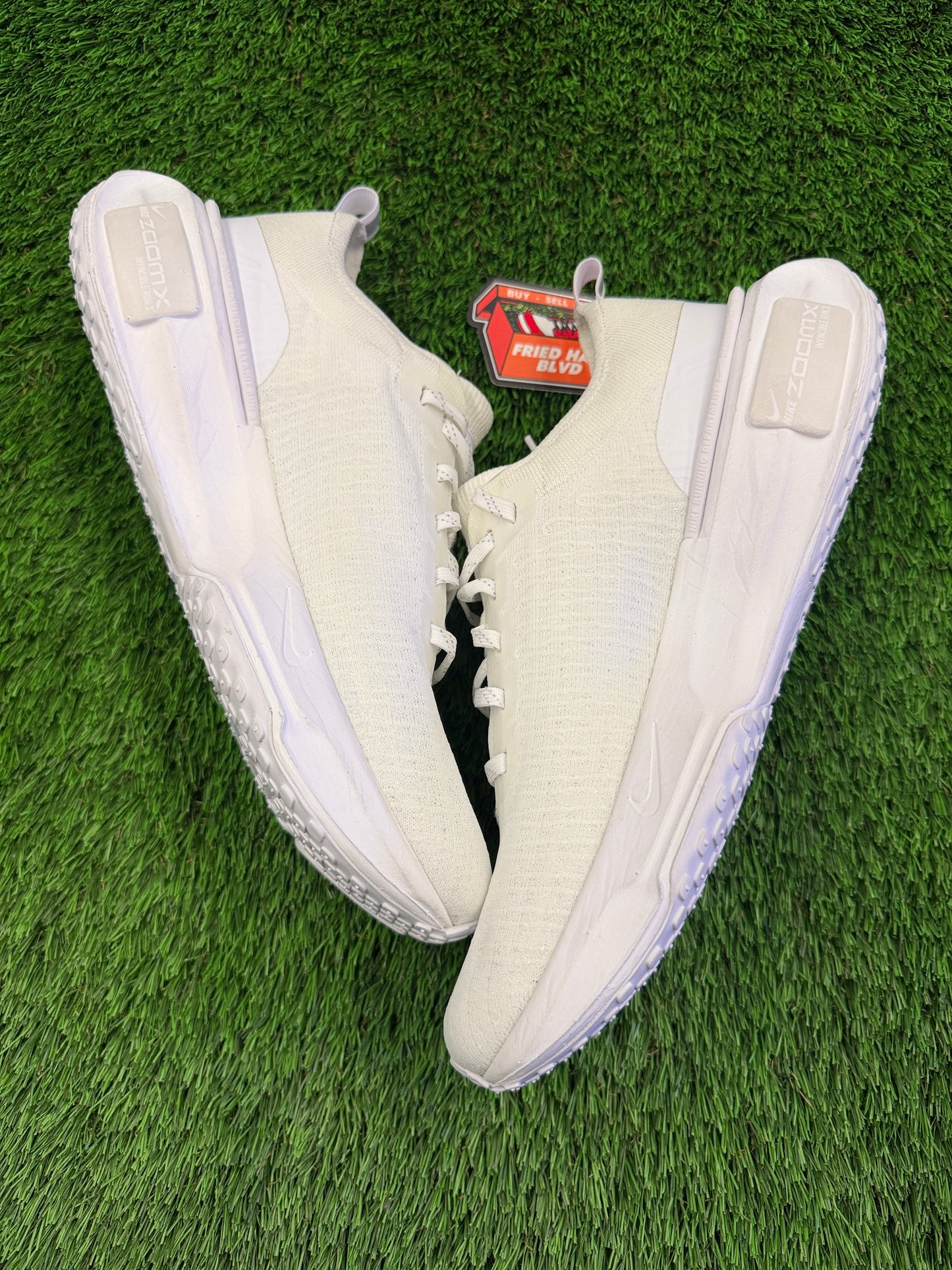 Nike ZoomX Invincible 3 'White Photon Dust'