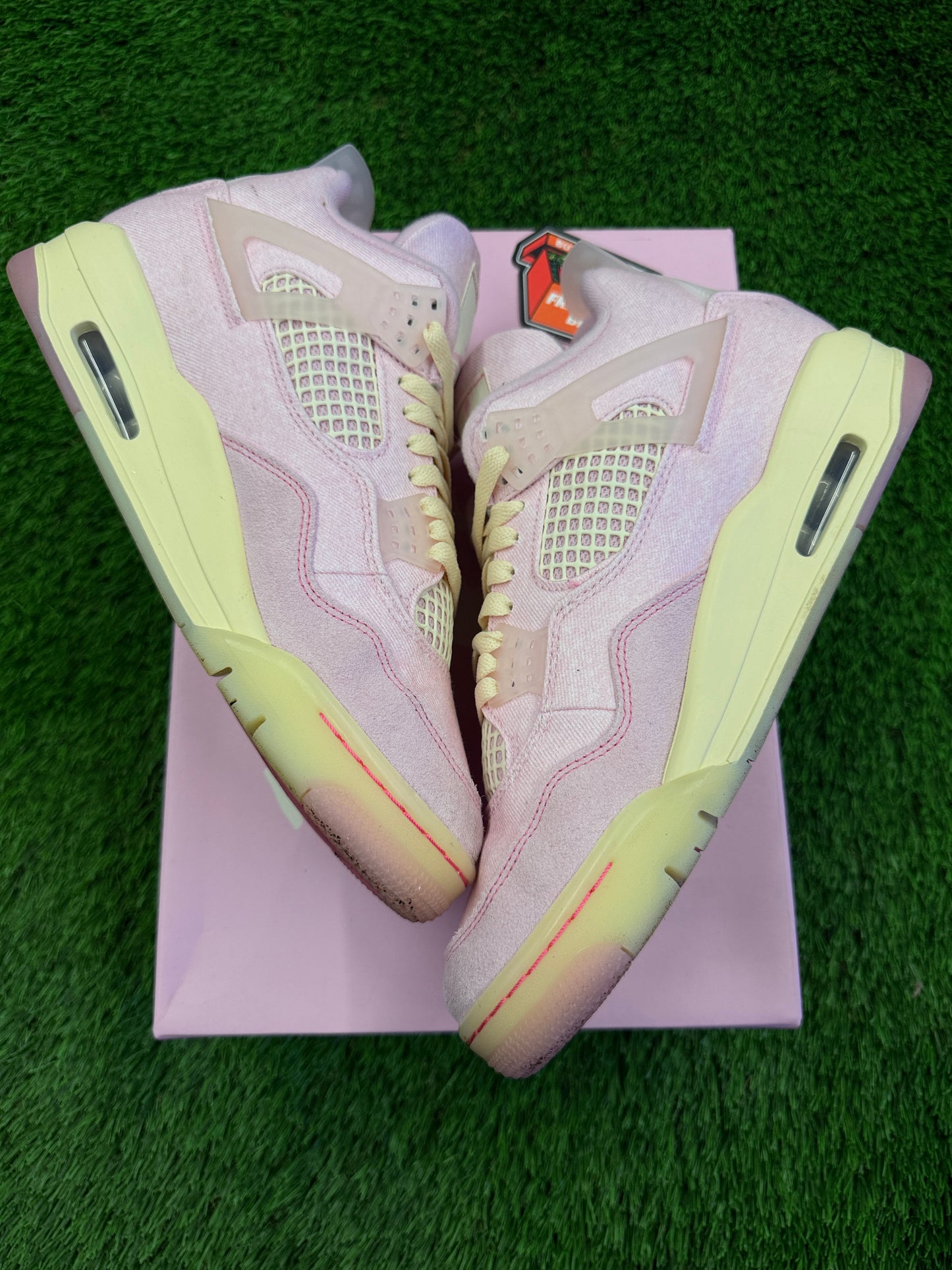 Wmns Air Jordan 4 Retro 'Iced Carmine'