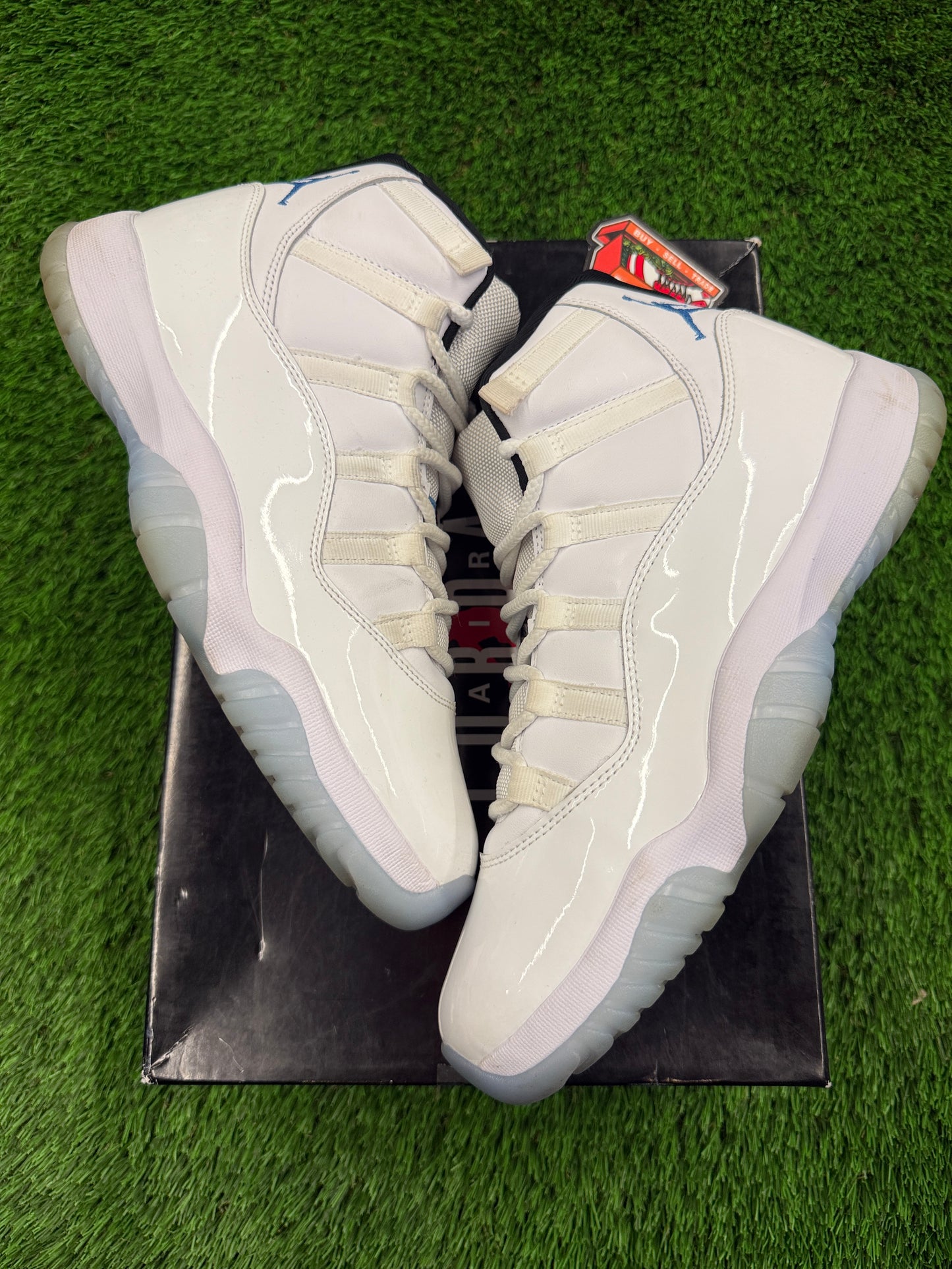 Air Jordan 11 Retro 'Legend Blue / Columbia' 2024