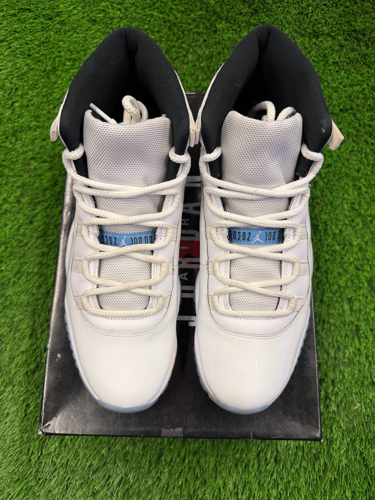 Air Jordan 11 Retro 'Legend Blue / Columbia' 2024
