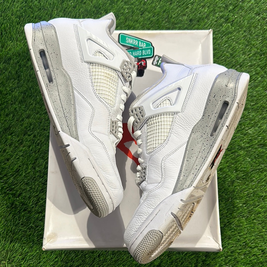 Air Jordan 4 Retro 'White Oreo'