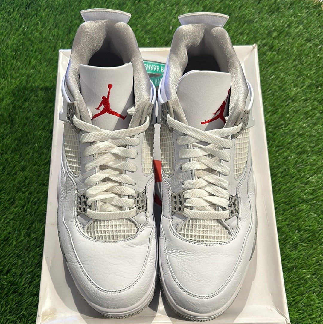 Air Jordan 4 Retro 'White Oreo'