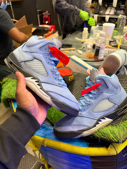 AJ 5 UNC SIZE 11.5M/13W