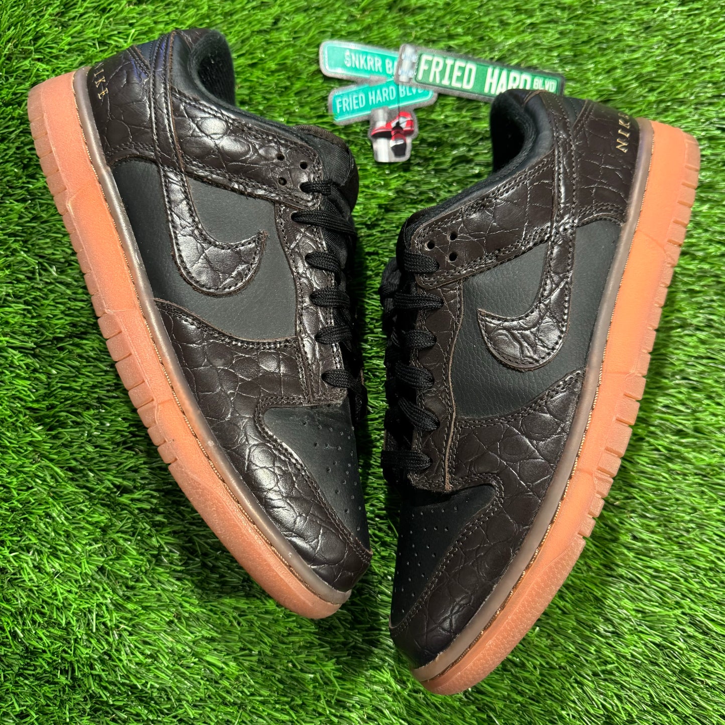 Dunk Low SE 'Chocolate Croc'