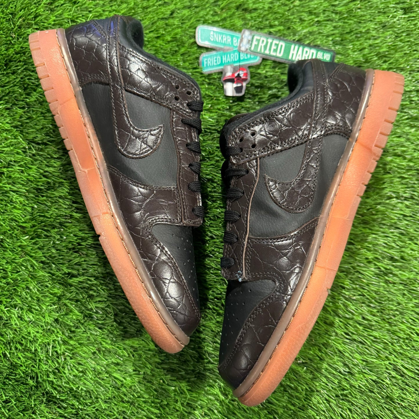 Dunk Low SE 'Chocolate Croc'