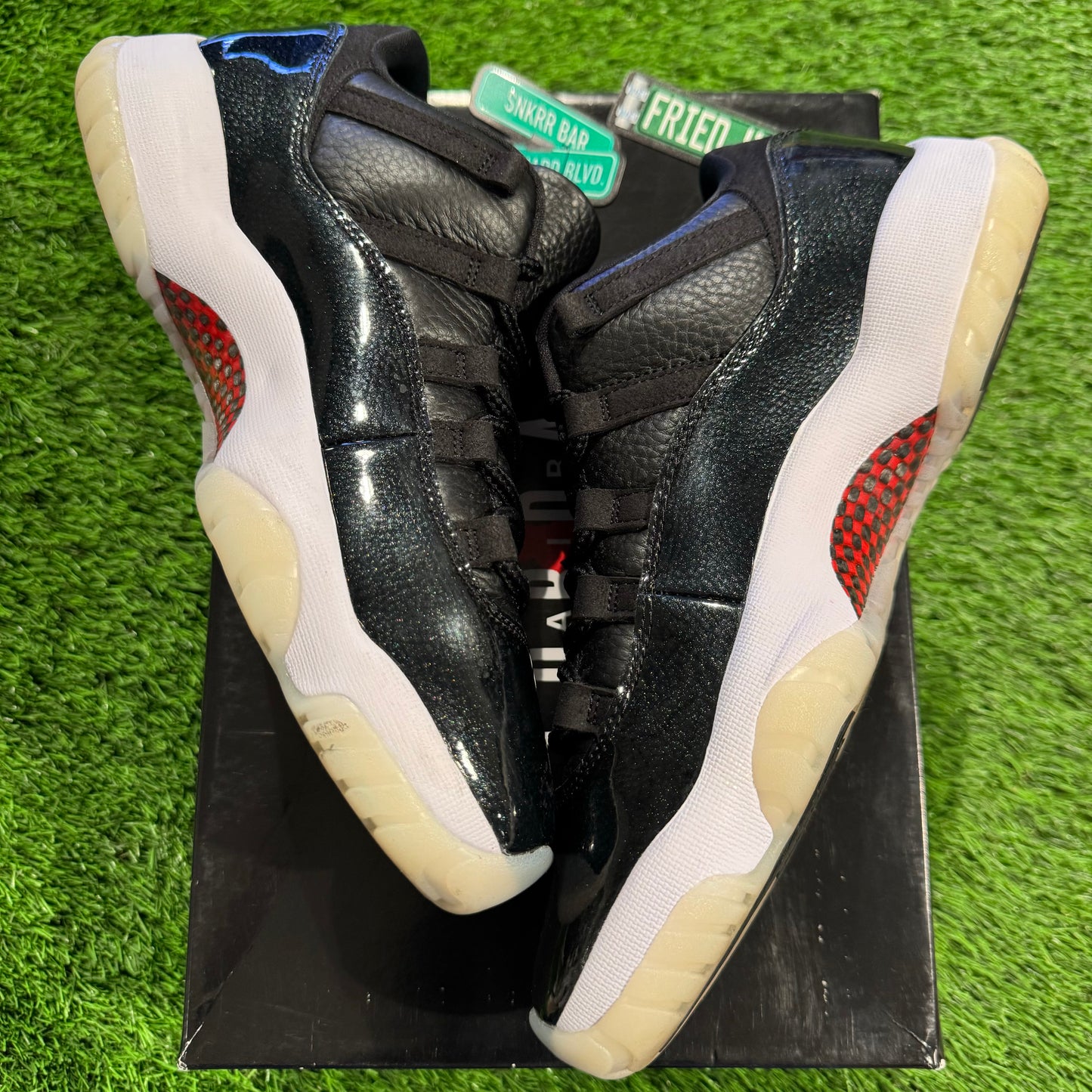 Air Jordan 11 Retro Low '72-10'