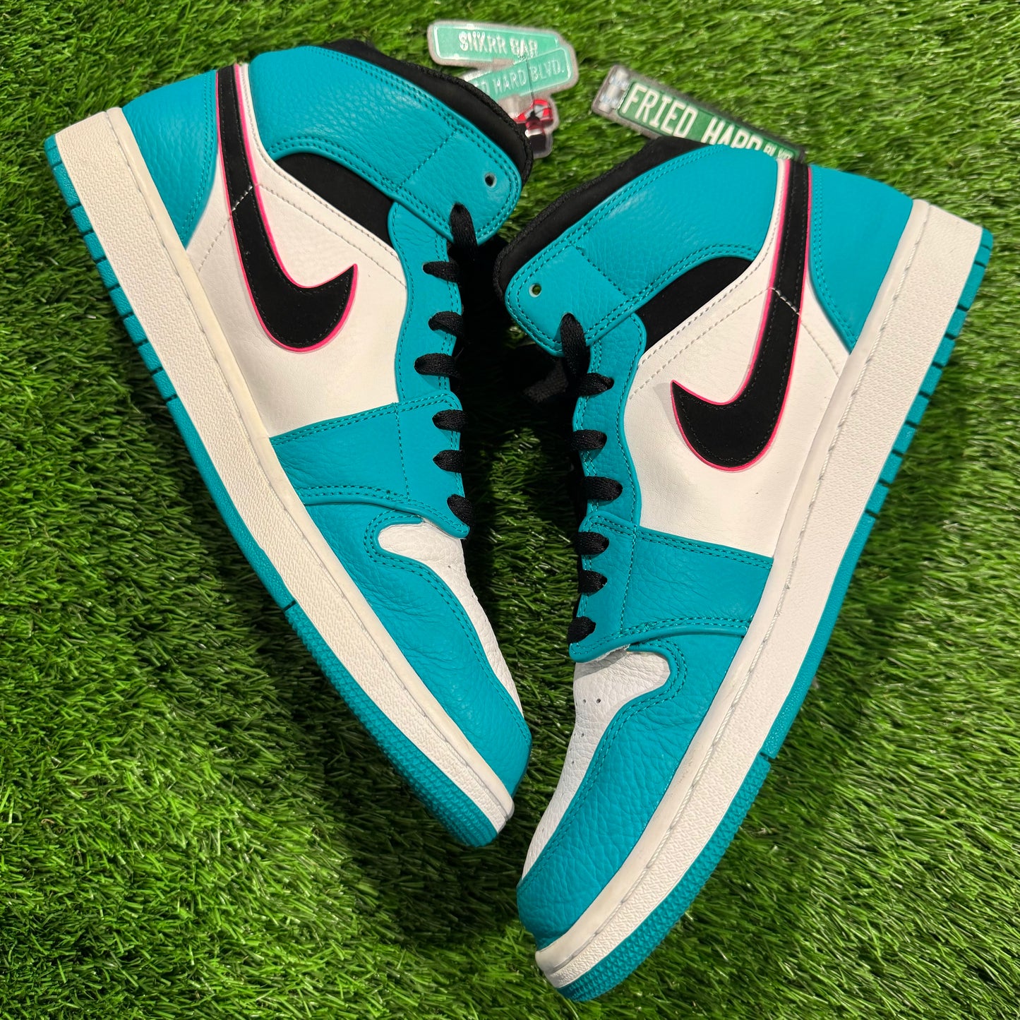 Air Jordan 1 Mid SE 'South Beach'