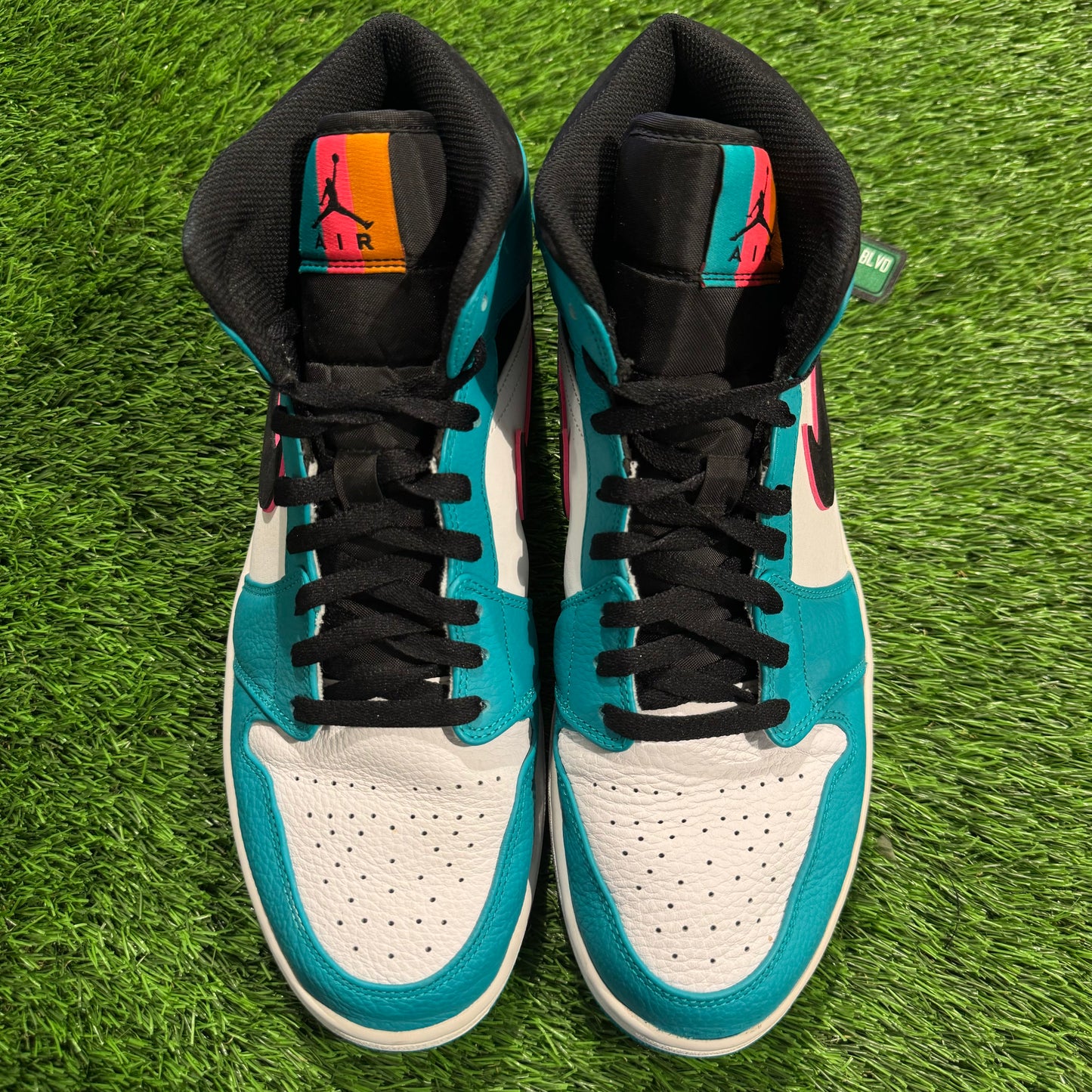 Air Jordan 1 Mid SE 'South Beach'