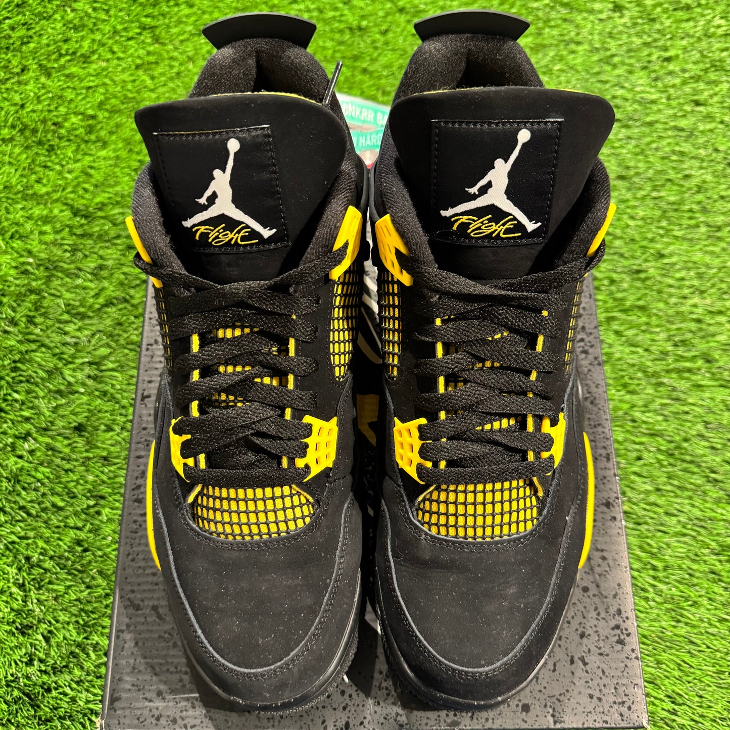 Air Jordan 4 Retro 'Thunder' 2023