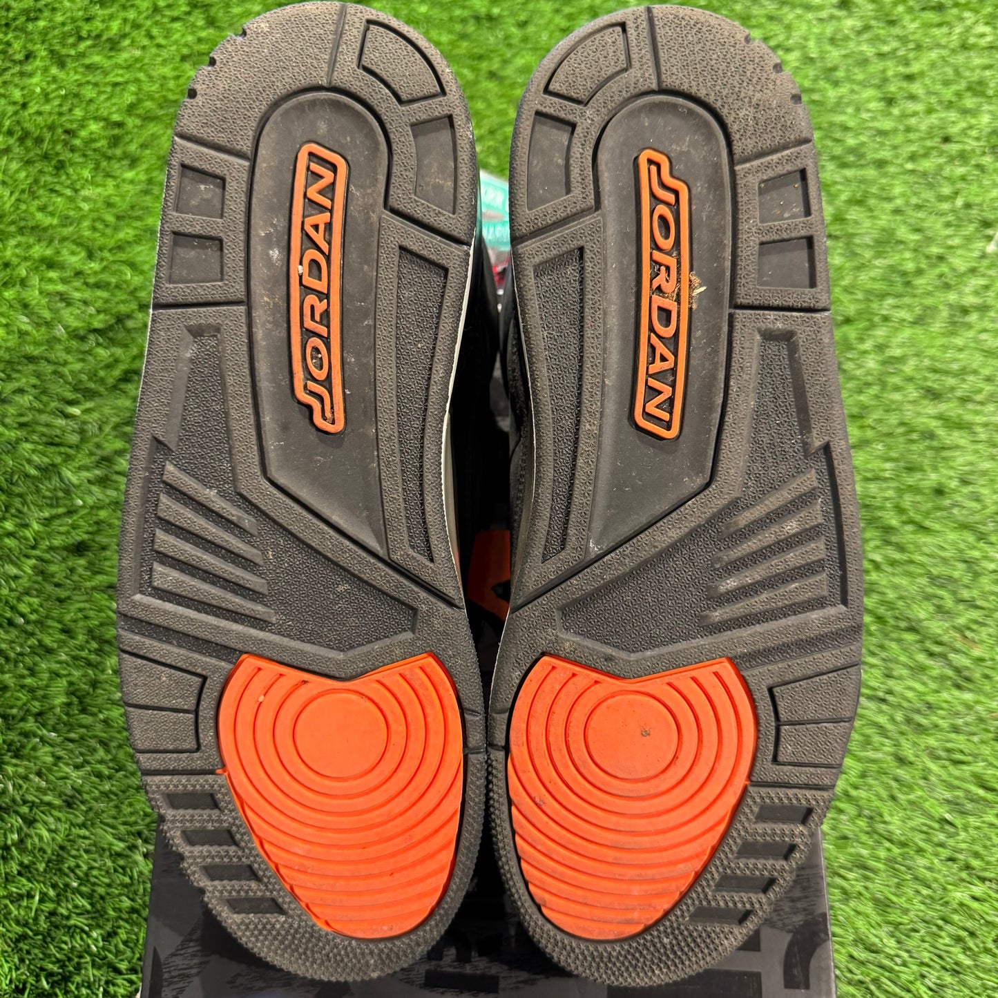 Air Jordan 3 Retro 'Fear' 2023