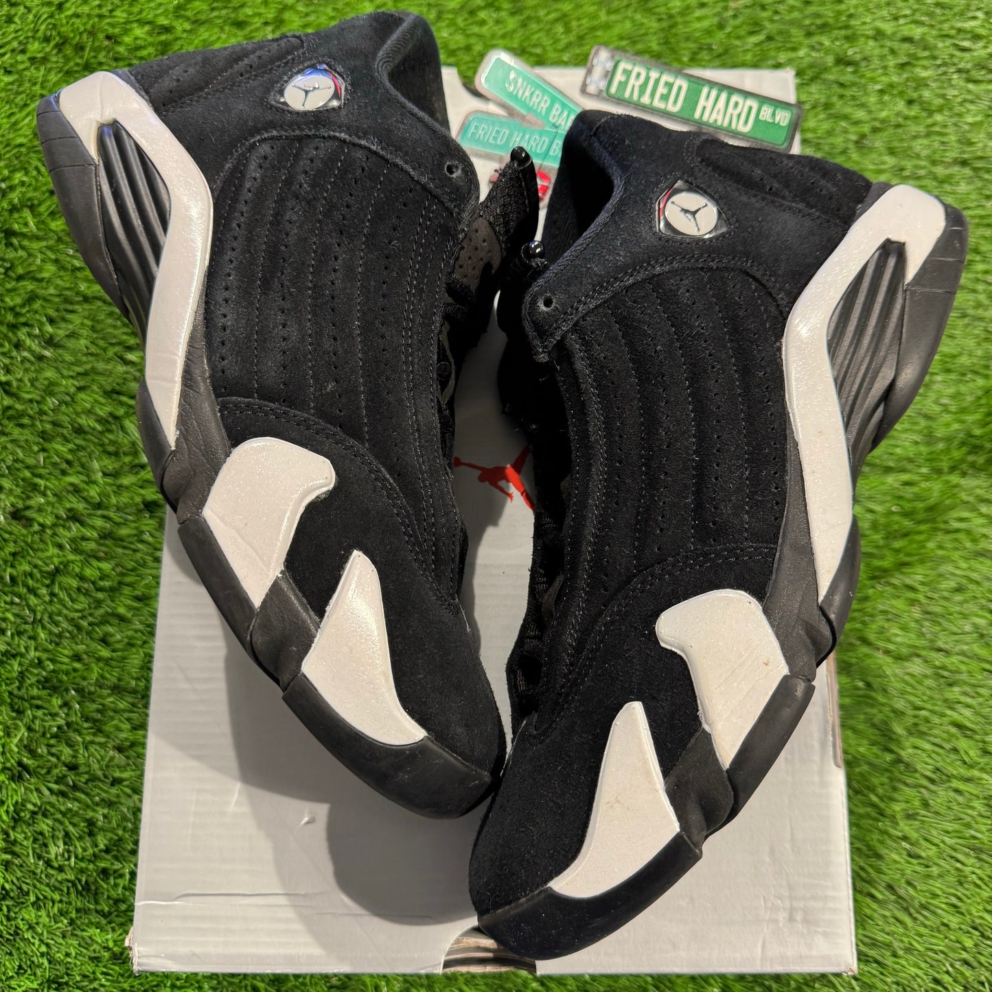 Air Jordan 14 Retro 'Black White'