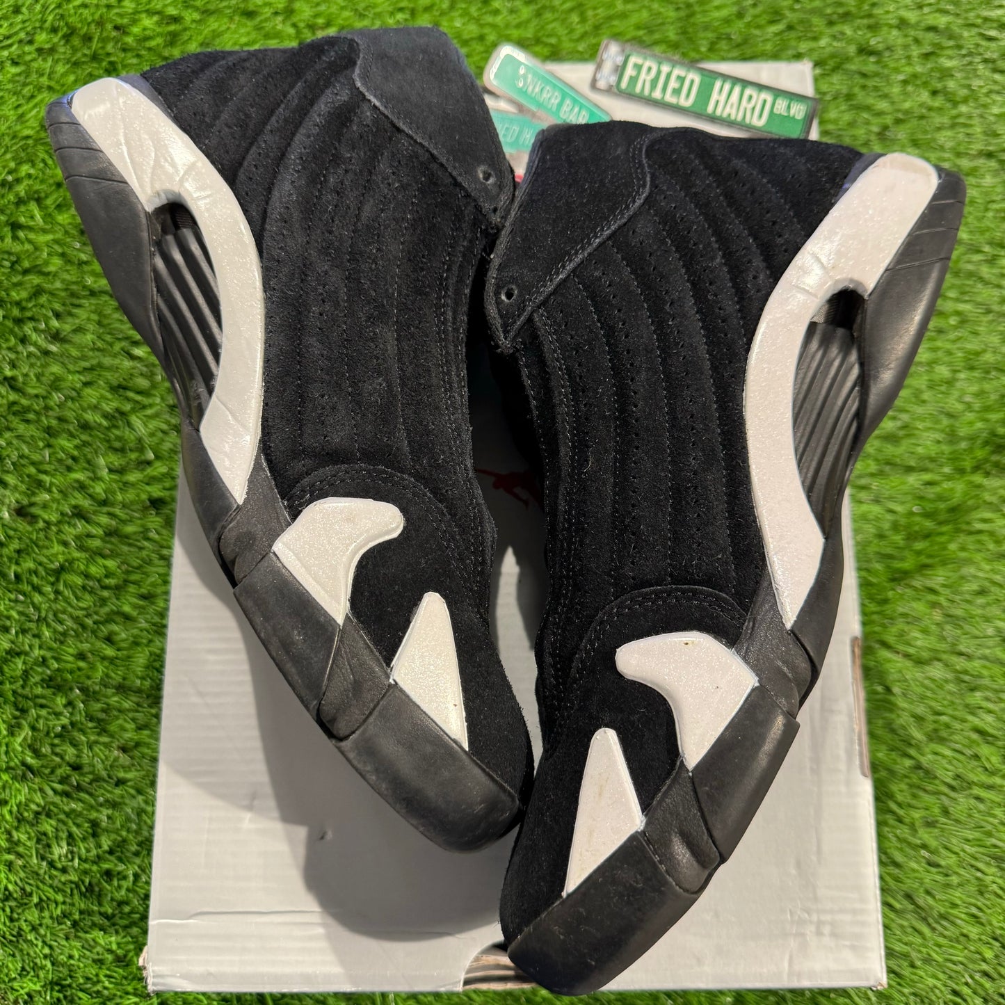 Air Jordan 14 Retro 'Black White'