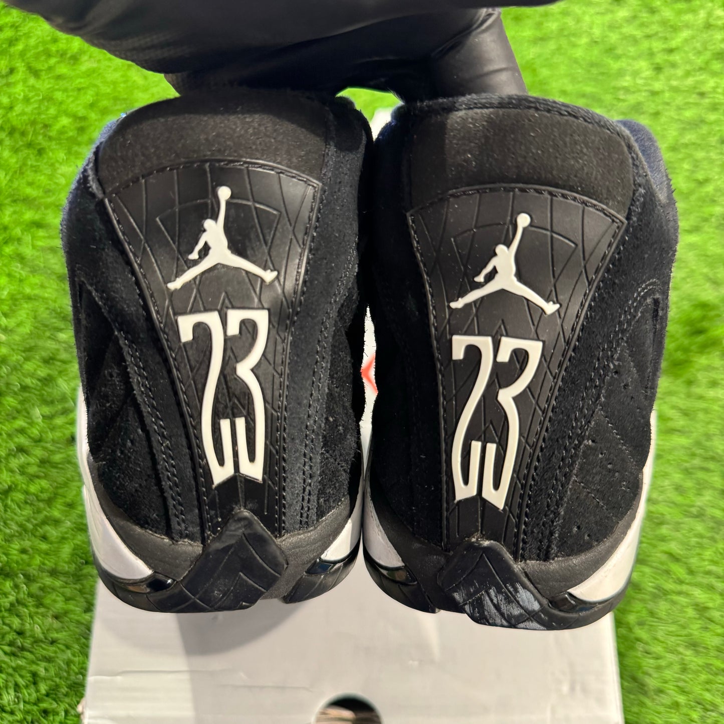 Air Jordan 14 Retro 'Black White'
