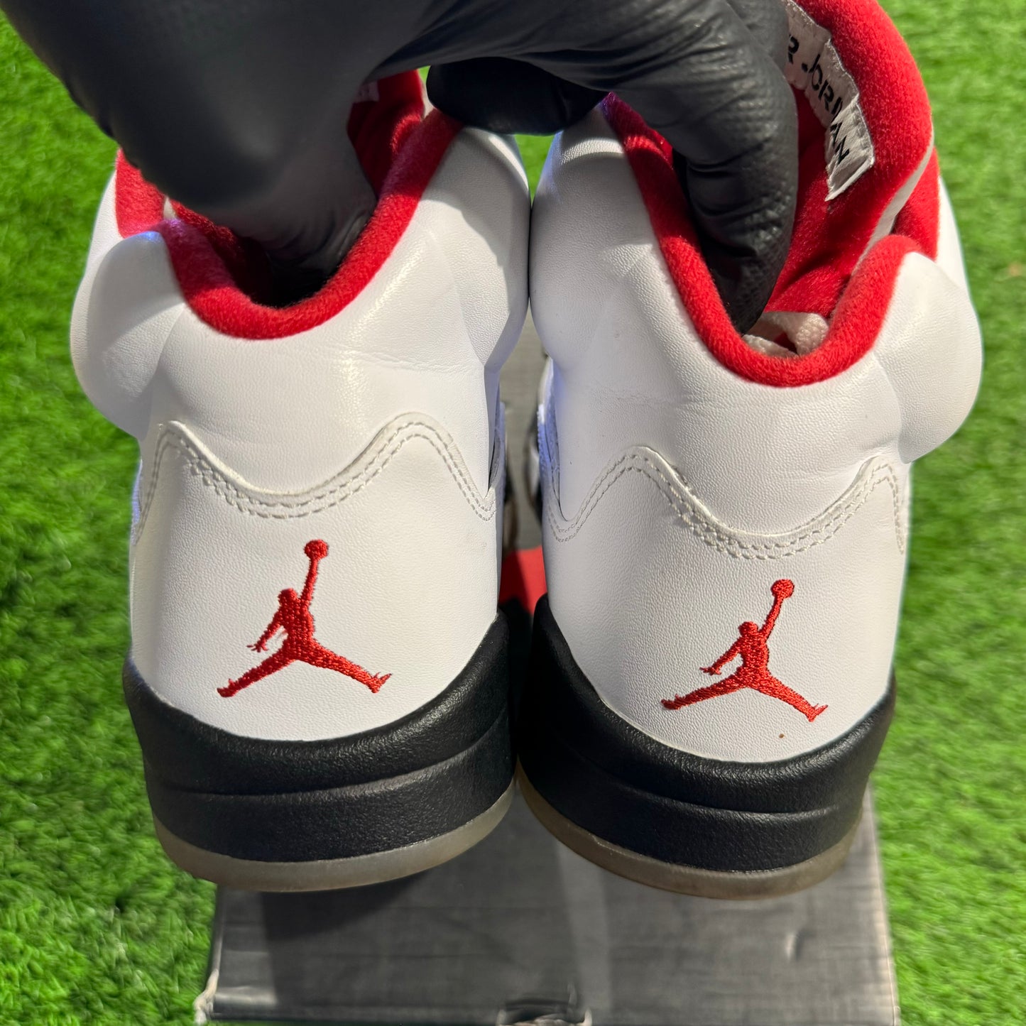 Air Jordan 5 Retro 'Fire Red' 2013