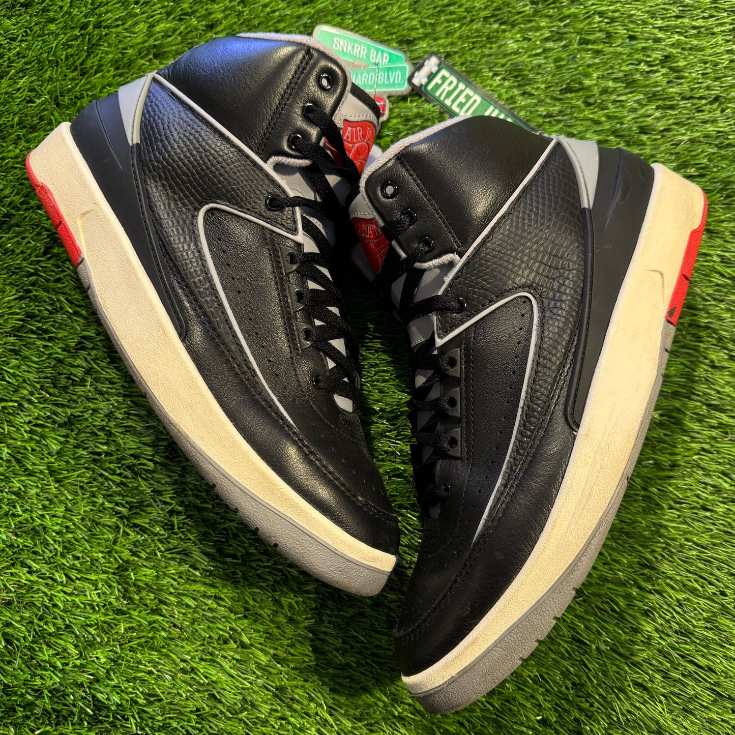 Air Jordan 2 Retro 'Black Cement'