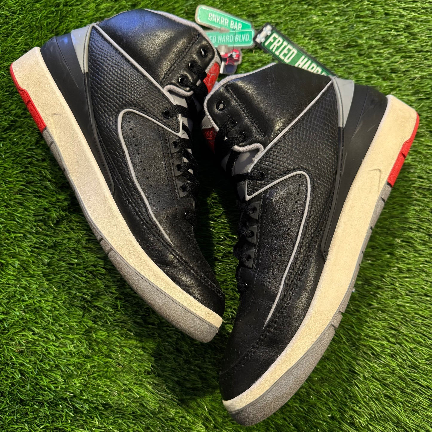 Air Jordan 2 Retro 'Black Cement'