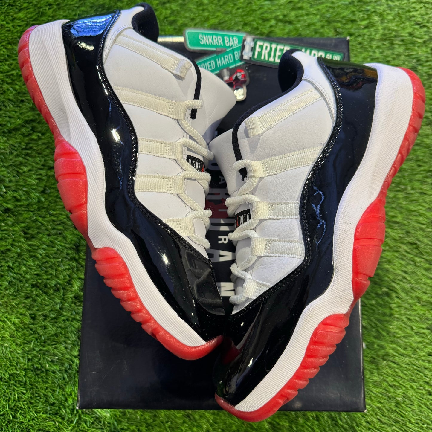 Air Jordan 11 Retro Low 'Concord-Bred'