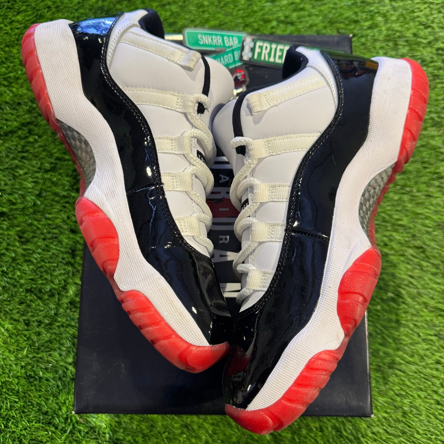 Air Jordan 11 Retro Low 'Concord-Bred'