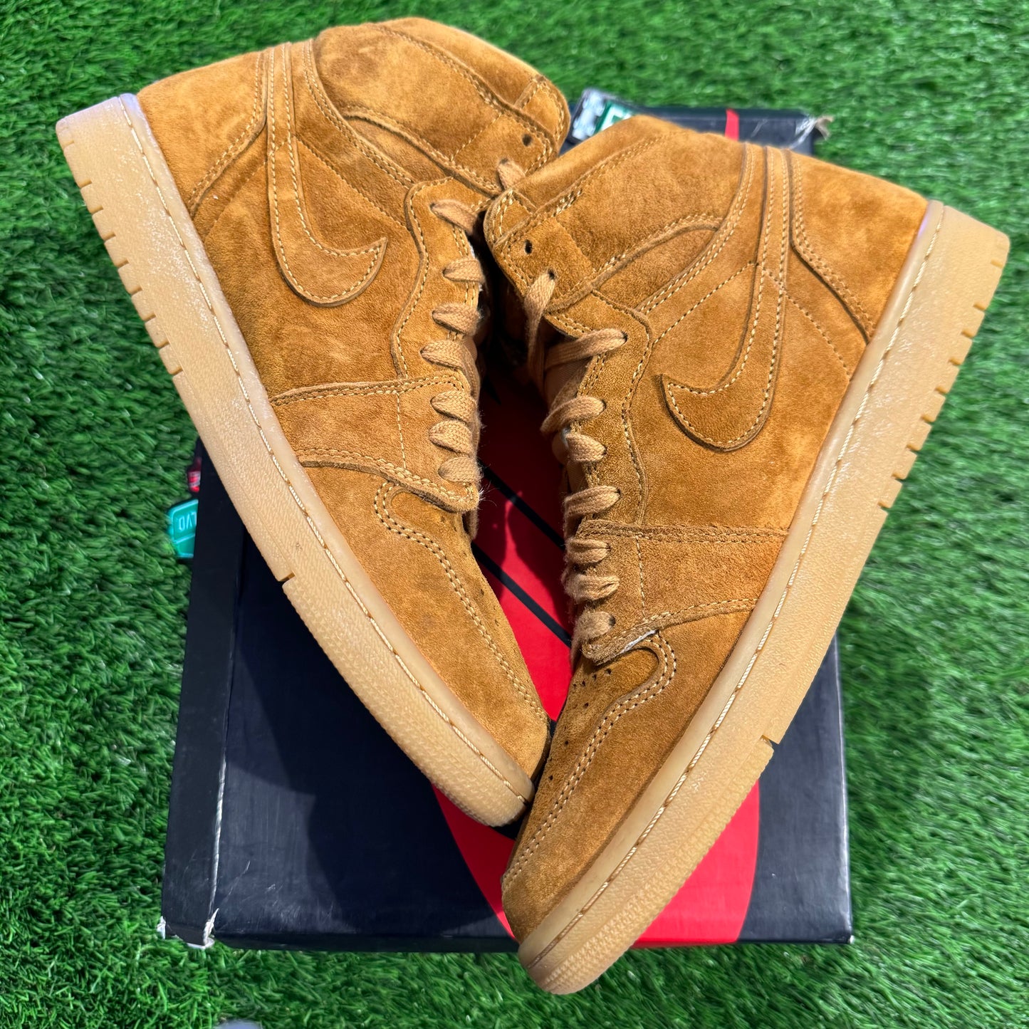 Air Jordan 1 Retro High OG 'Wheat'