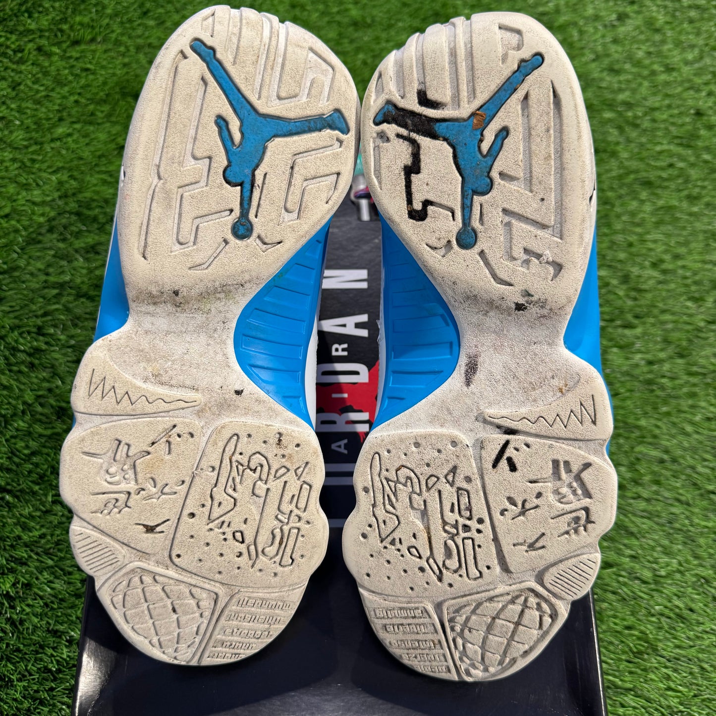 Air Jordan 9 Retro 'Powder Blue' 2024