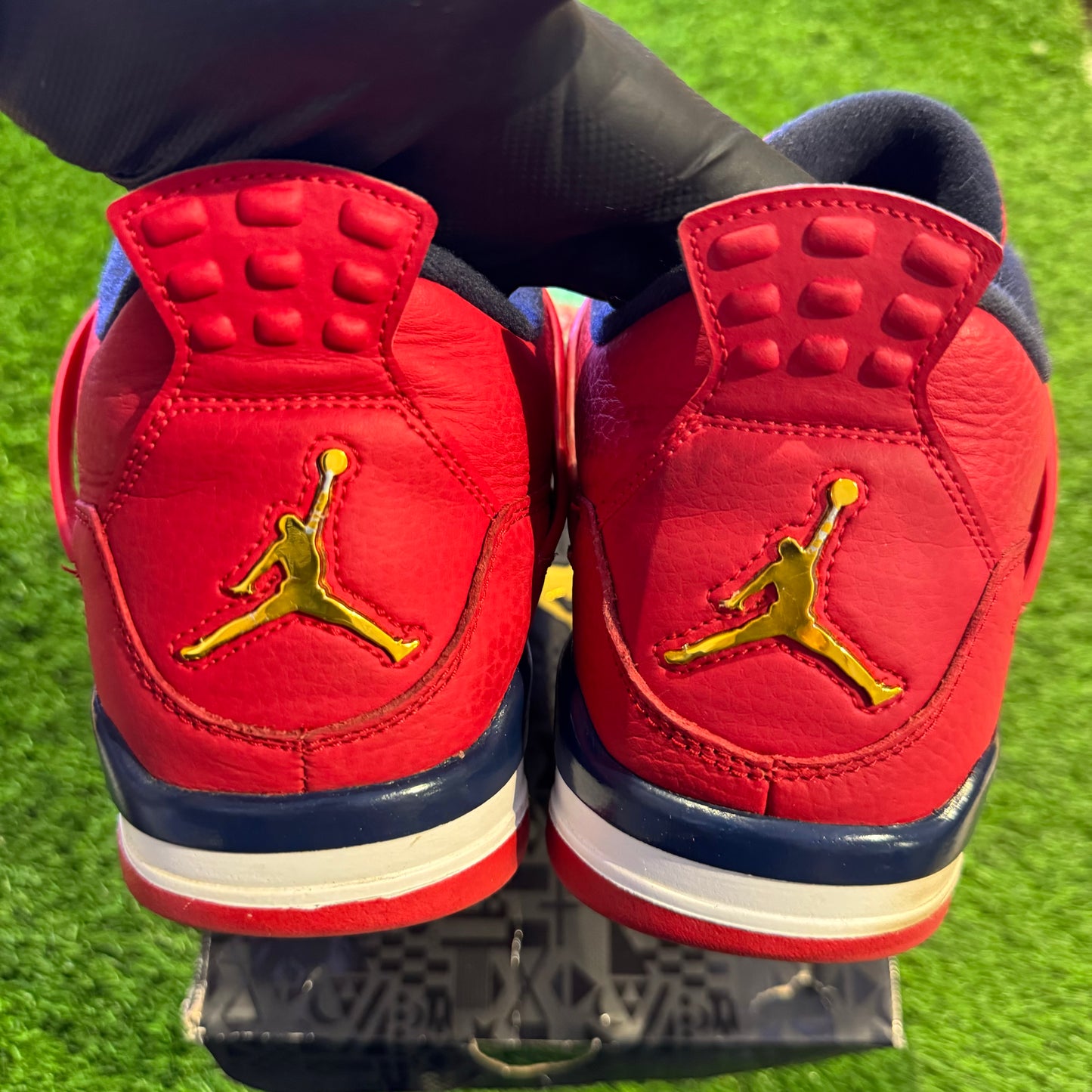 Air Jordan 4 Retro 'FIBA' 10.5M/12W