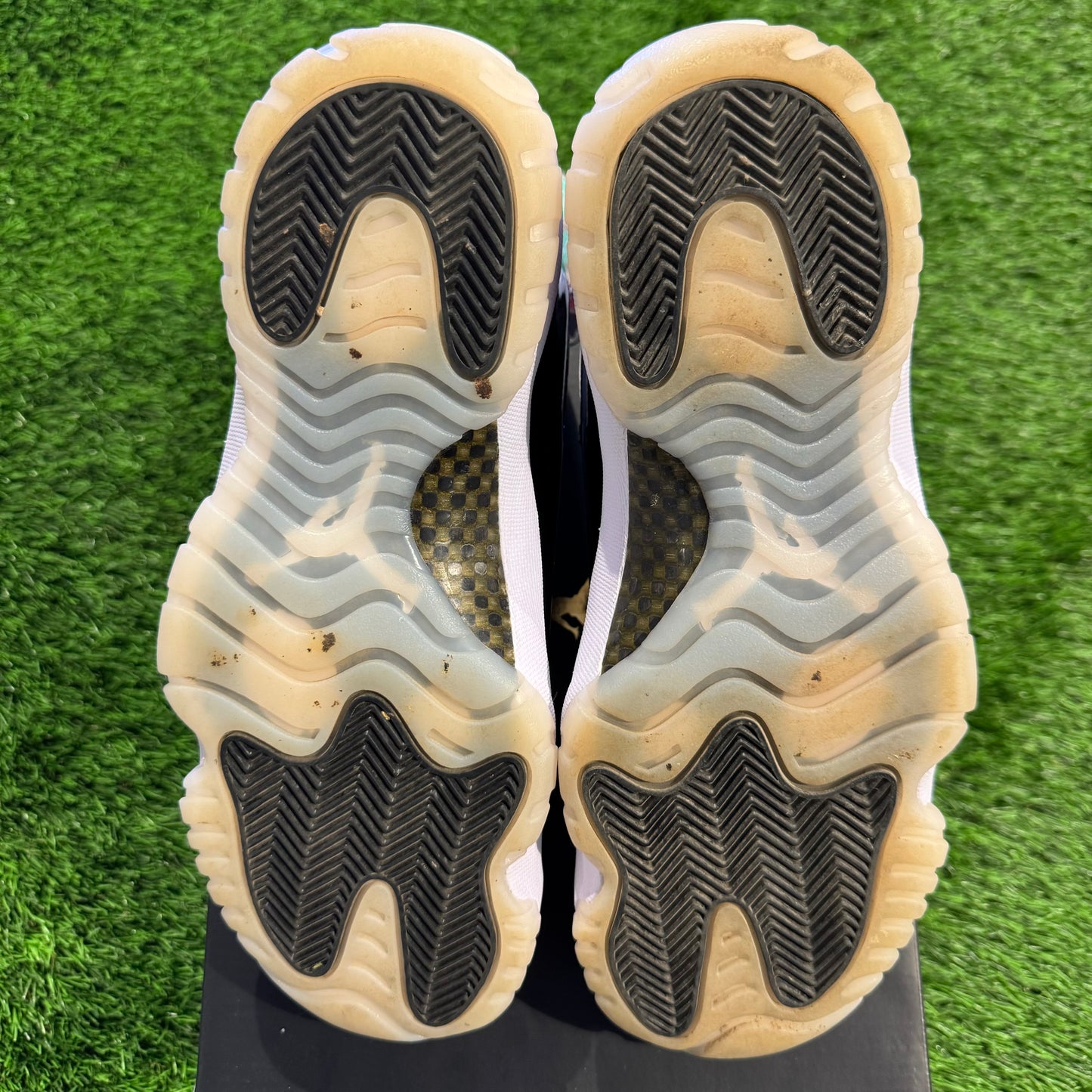 Air Jordan 11 Retro 'Gratitude / Defining Moments'